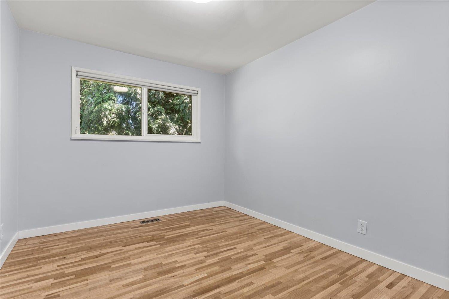 9740 Carleton Street Property Photo 18