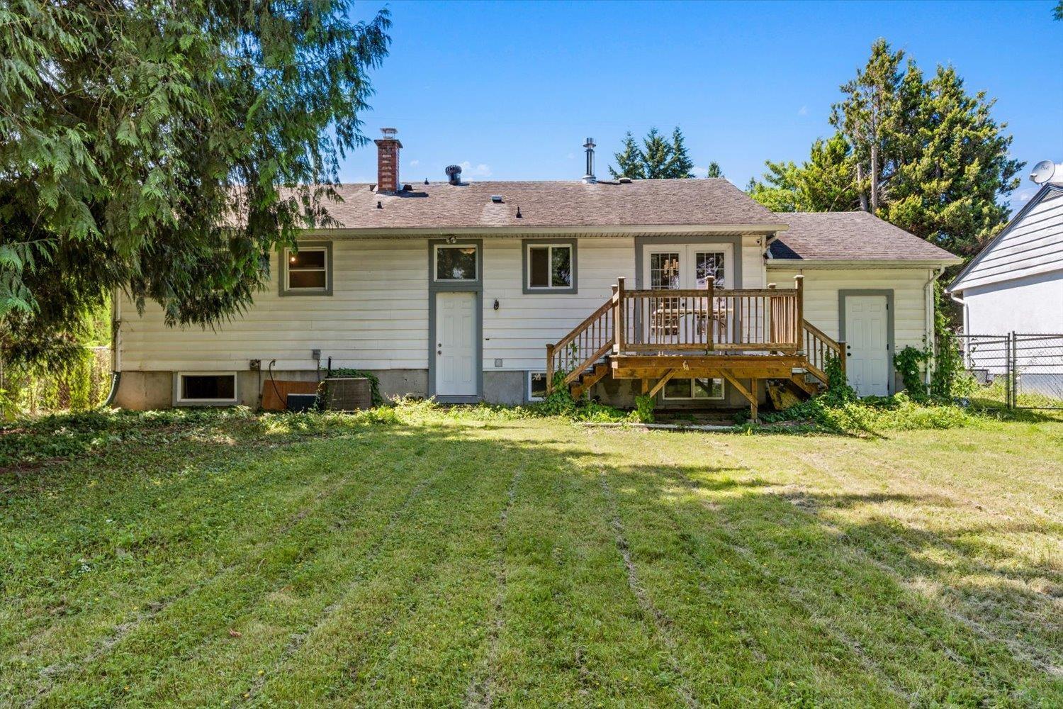 9740 Carleton Street Property Photo 23