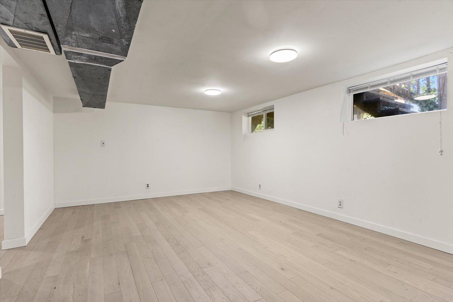 9740 Carleton Street Property Photo 26