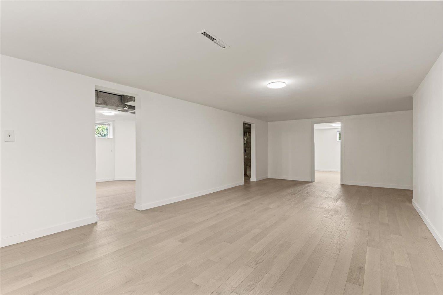 9740 Carleton Street Property Photo 28