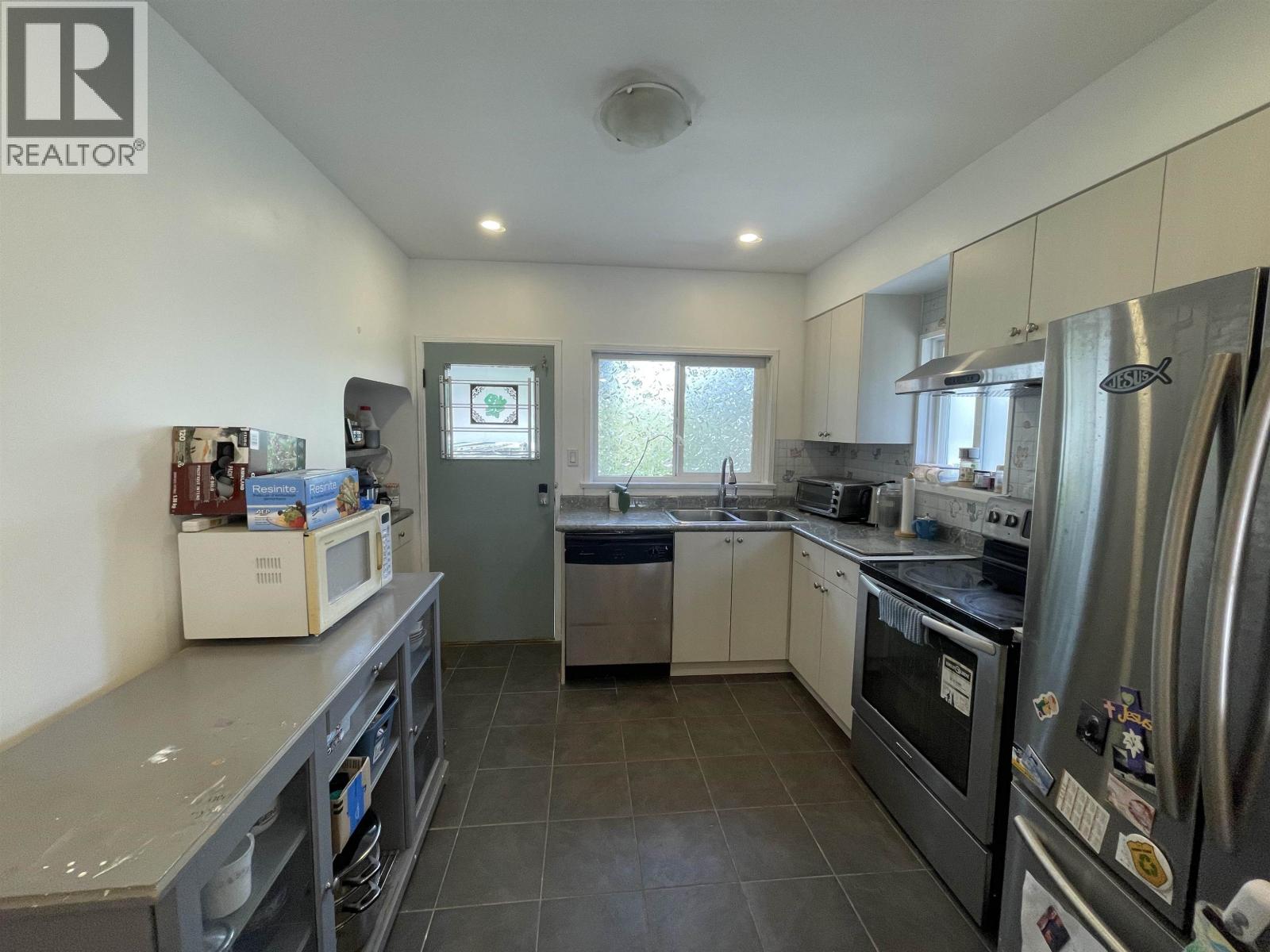 1507 W 63rd Avenue Property Photo 2