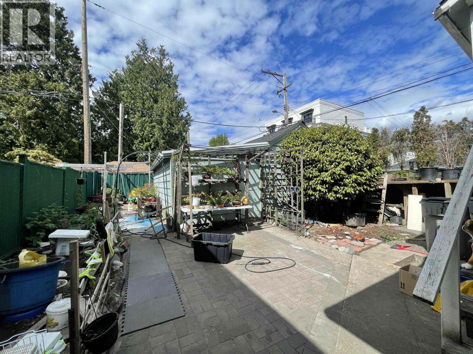 1507 W 63rd Avenue Property Photo 8