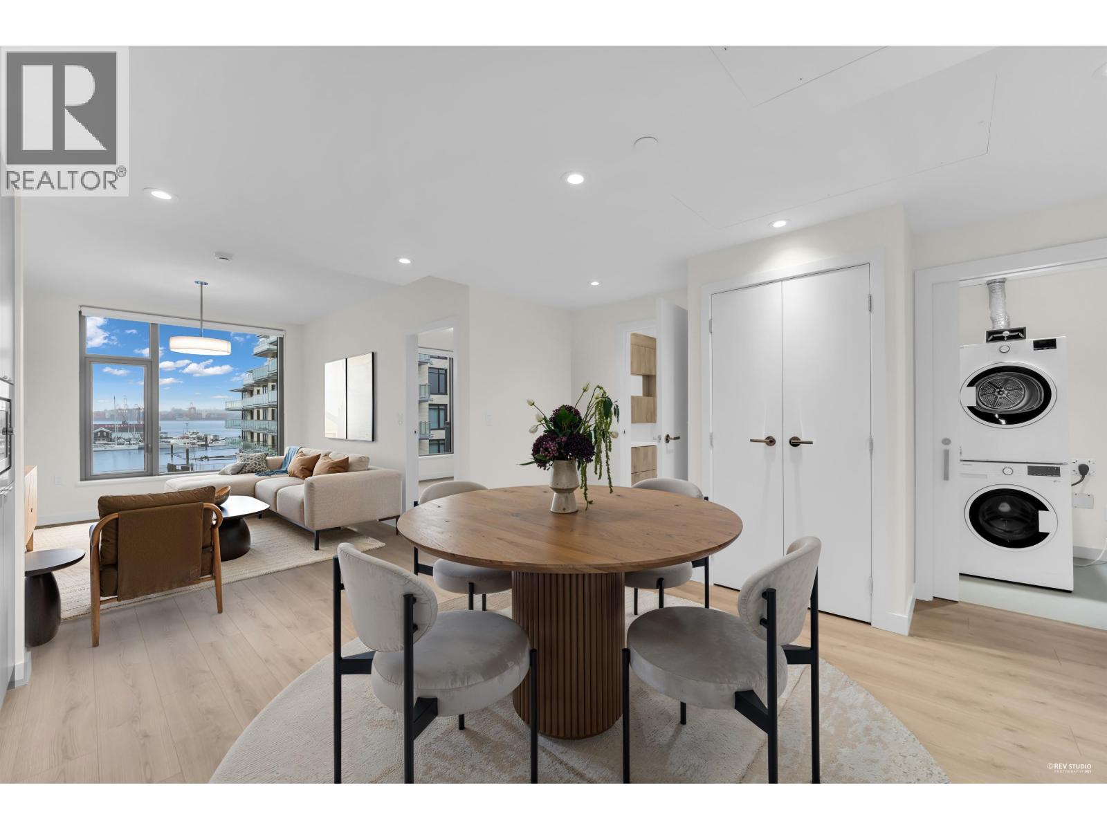 401 755 Harbourside Drive Property Photo 1