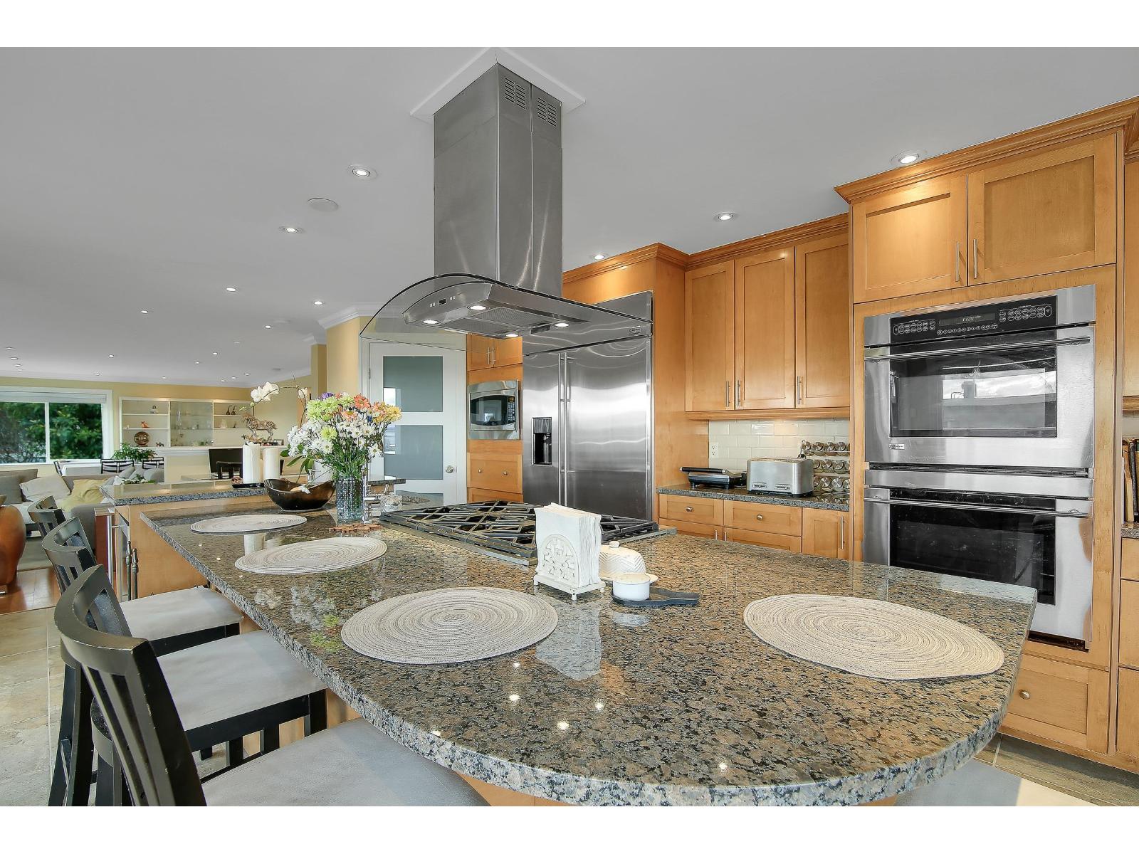 1050 Parker Street Property Photo 10