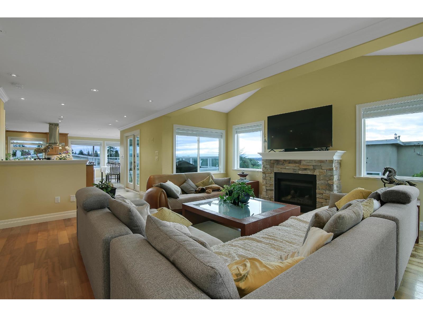 1050 Parker Street Property Photo 14