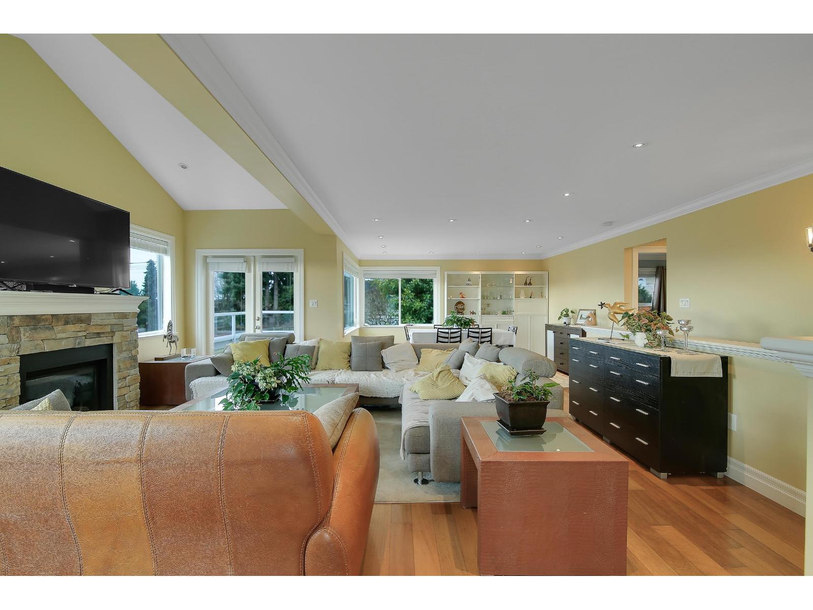 1050 Parker Street Property Photo 15
