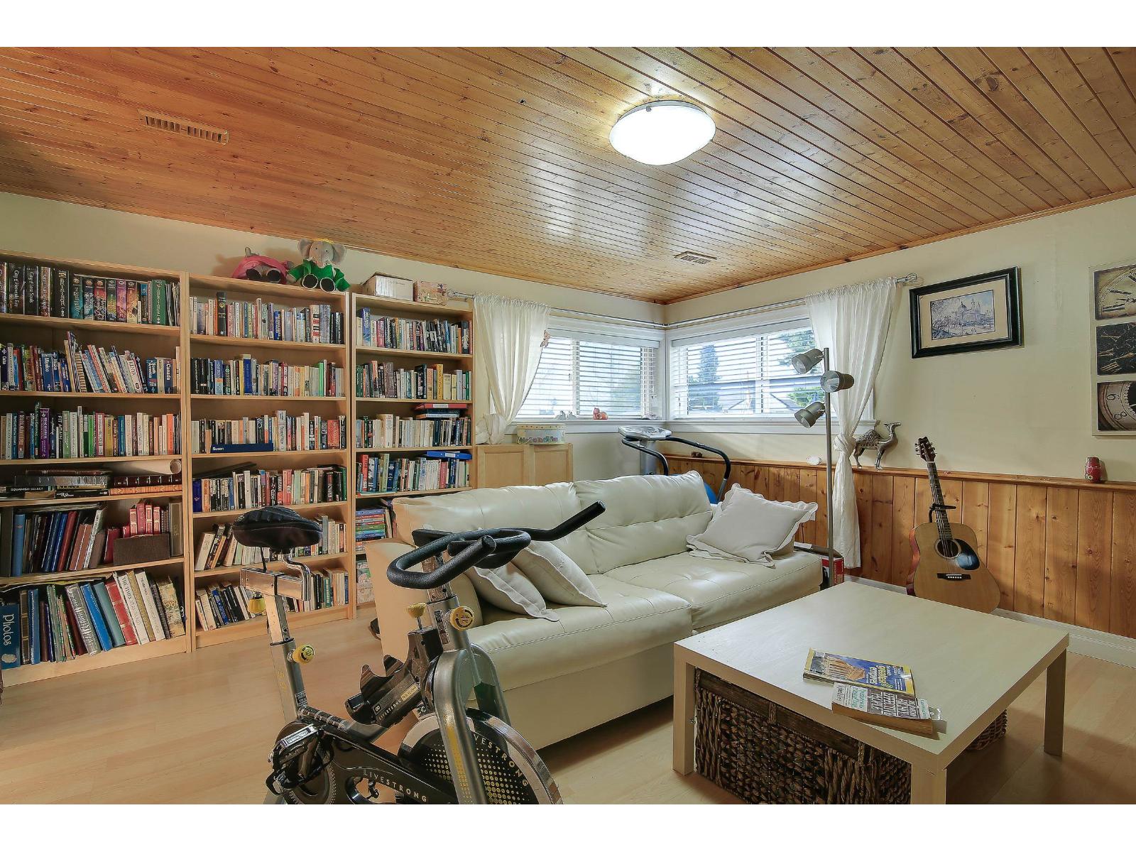 1050 Parker Street Property Photo 22
