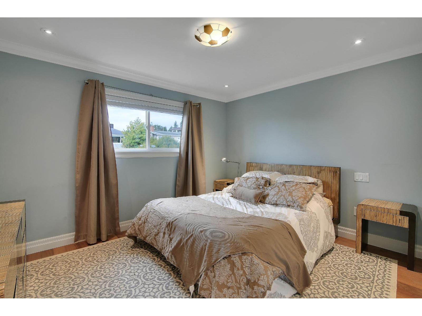 1050 Parker Street Property Photo 25