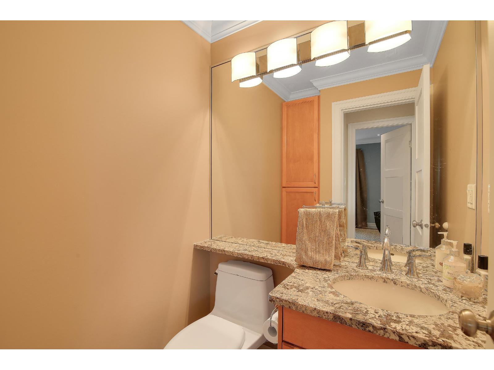 1050 Parker Street Property Photo 30