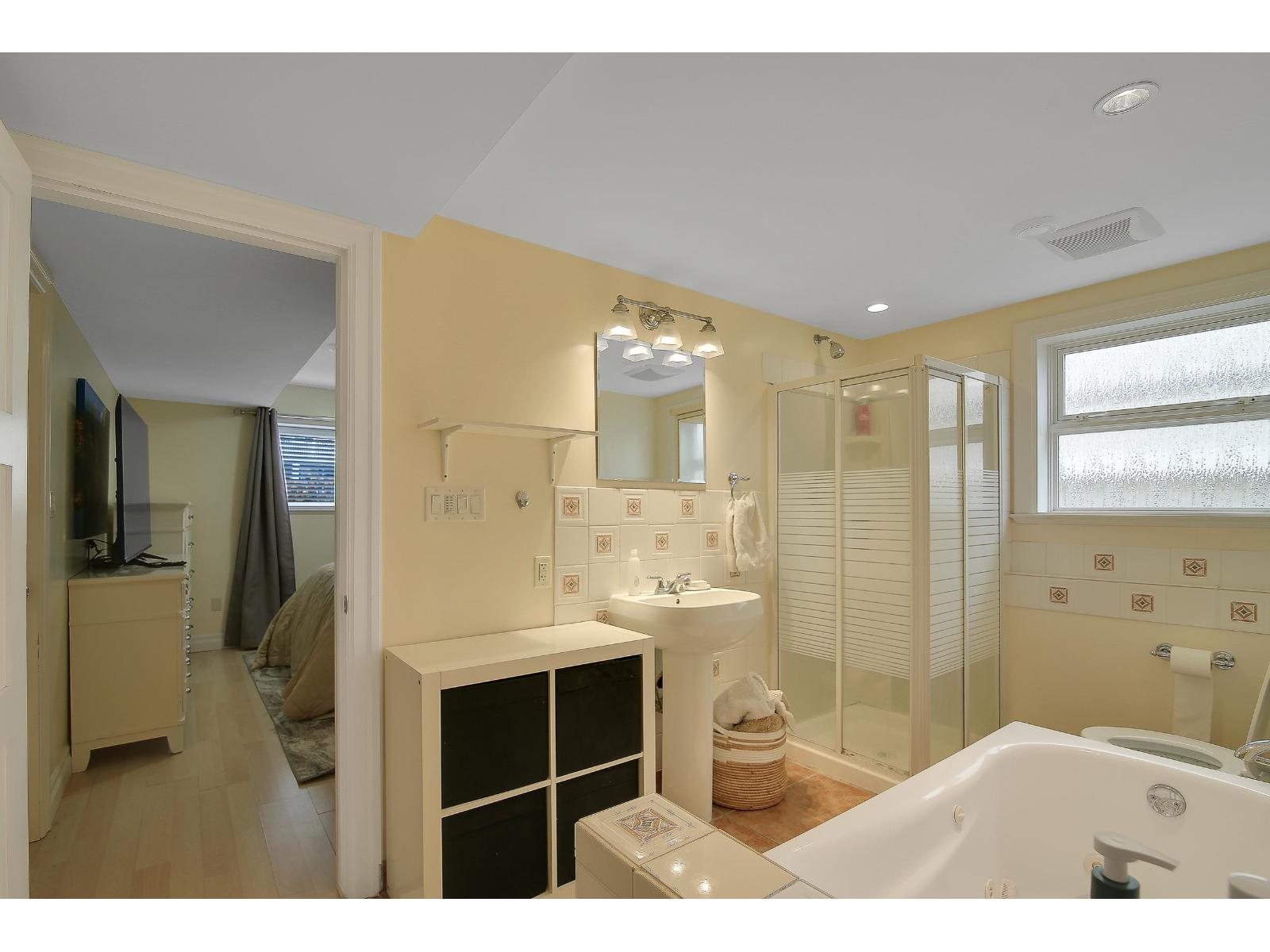 1050 Parker Street Property Photo 33