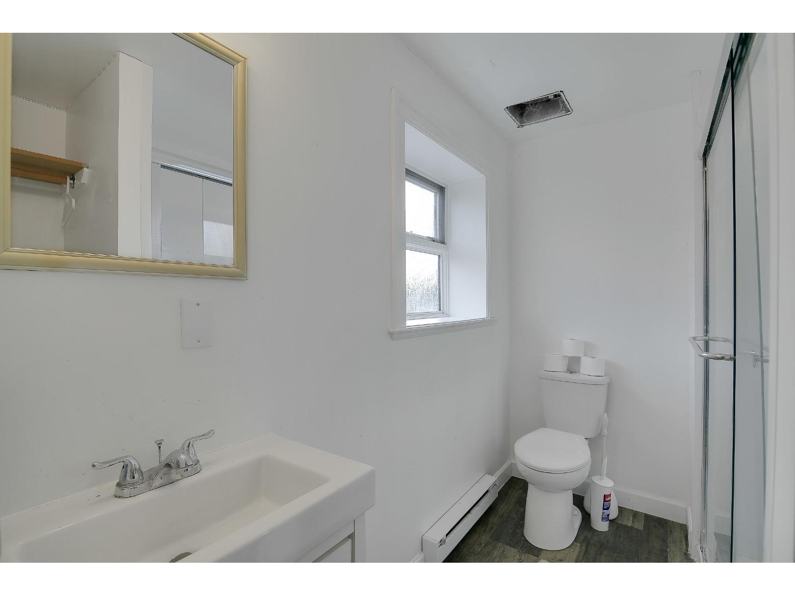 1050 Parker Street Property Photo 38