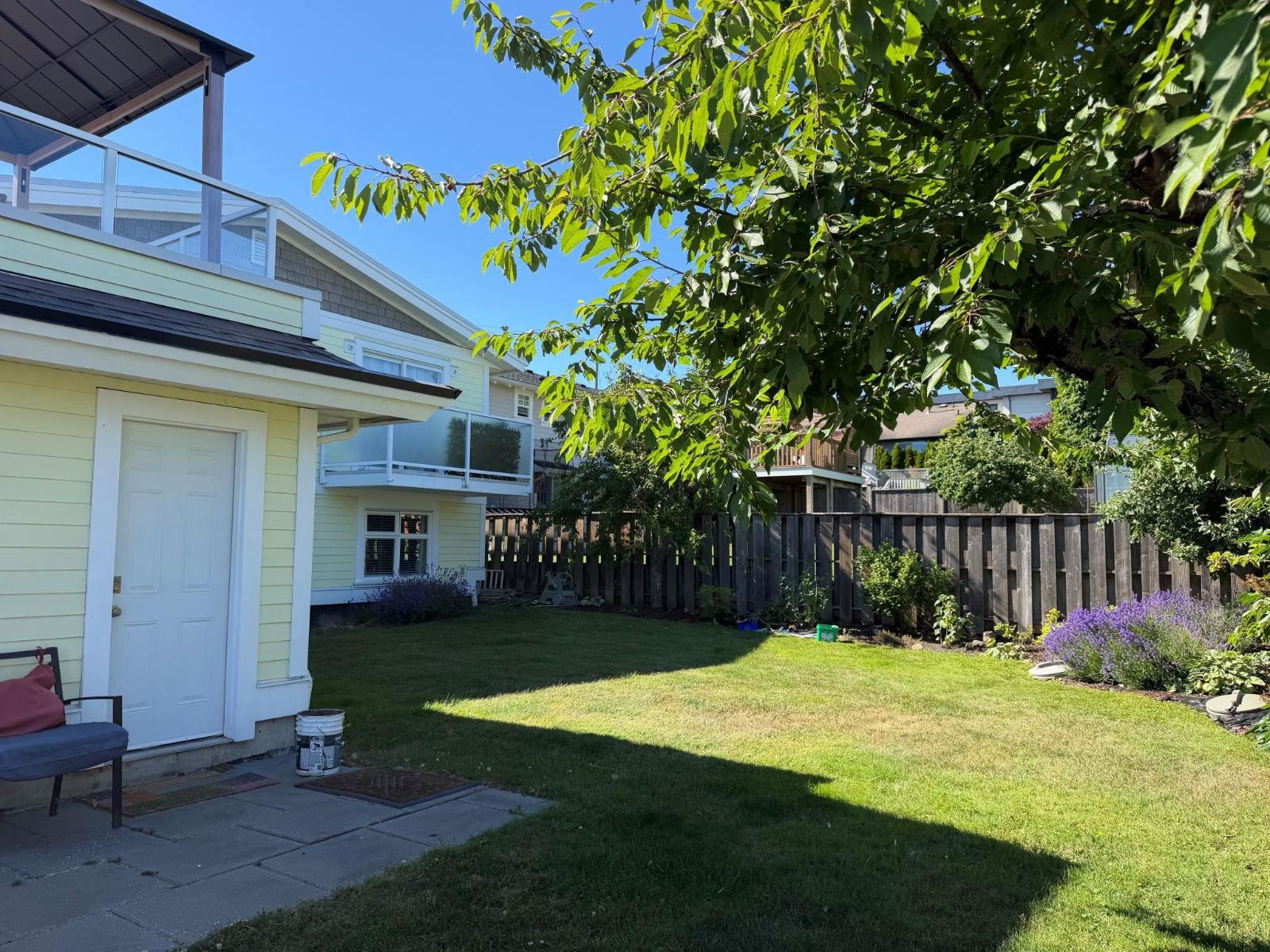 1050 Parker Street Property Photo 39