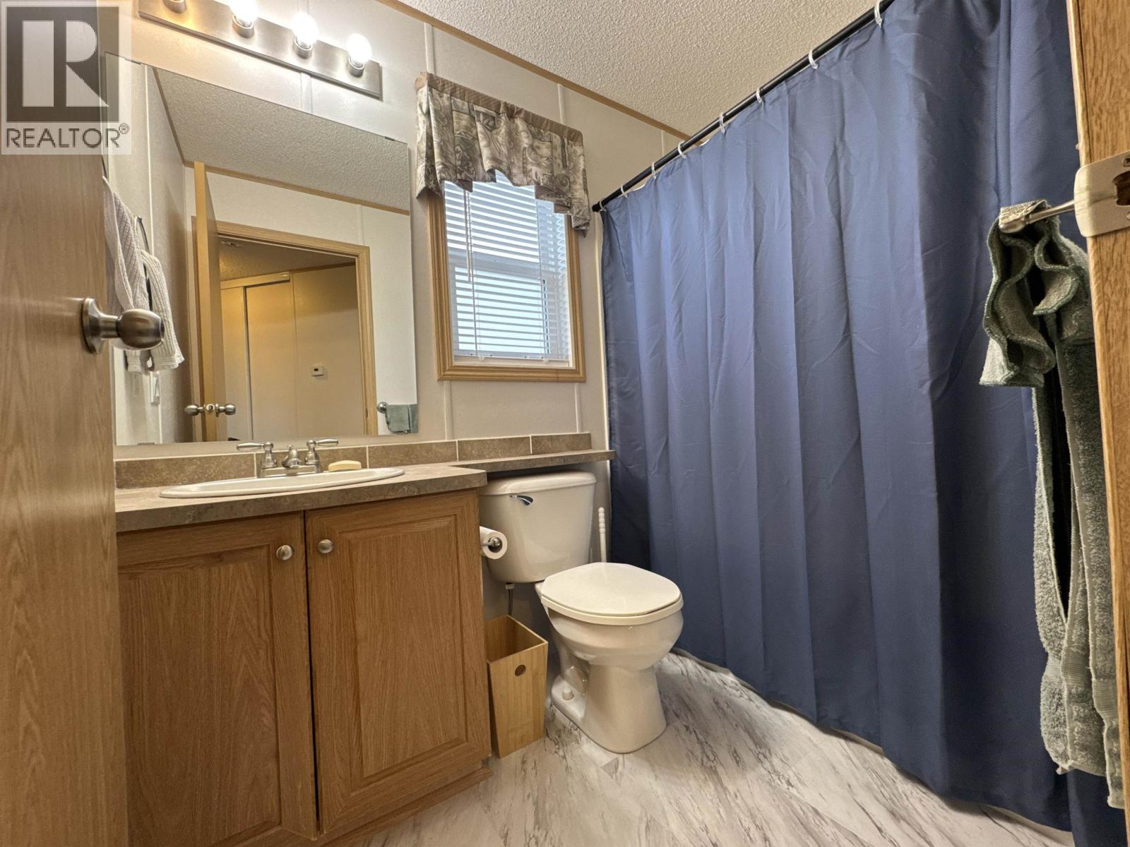 10495 102 Street Property Photo 9