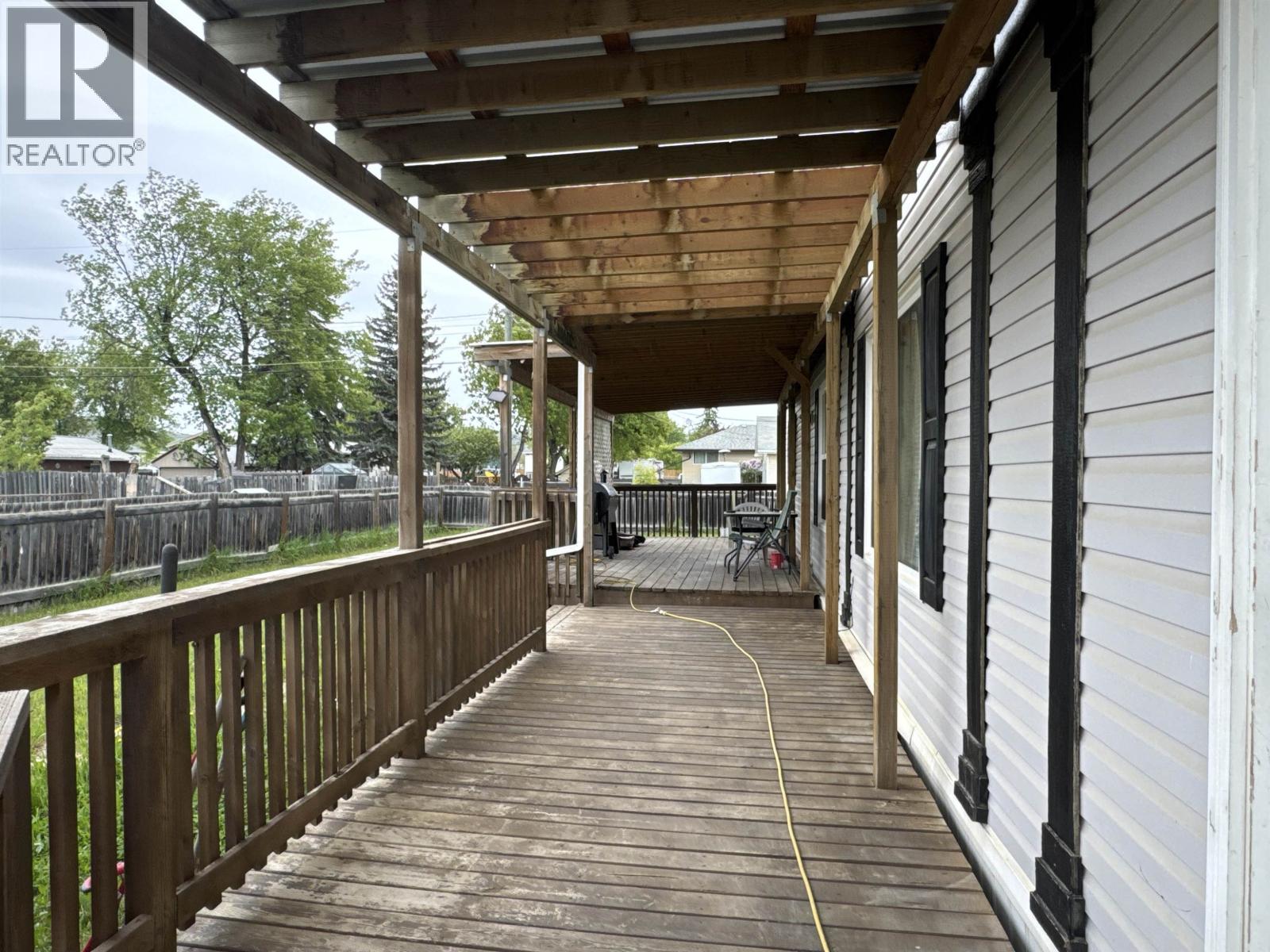 10495 102 Street Property Photo 13