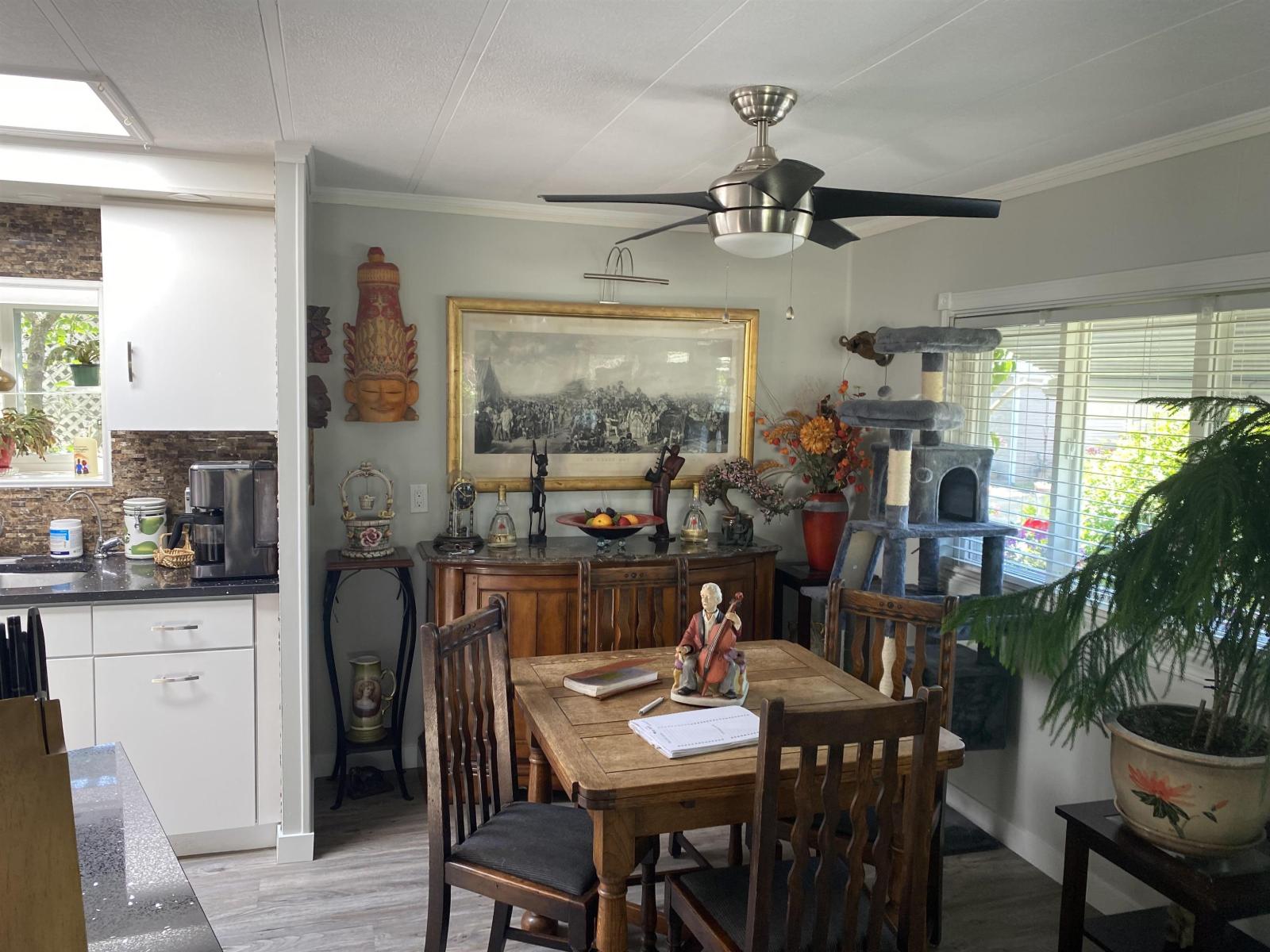 15 1640 162 Street Property Photo 8