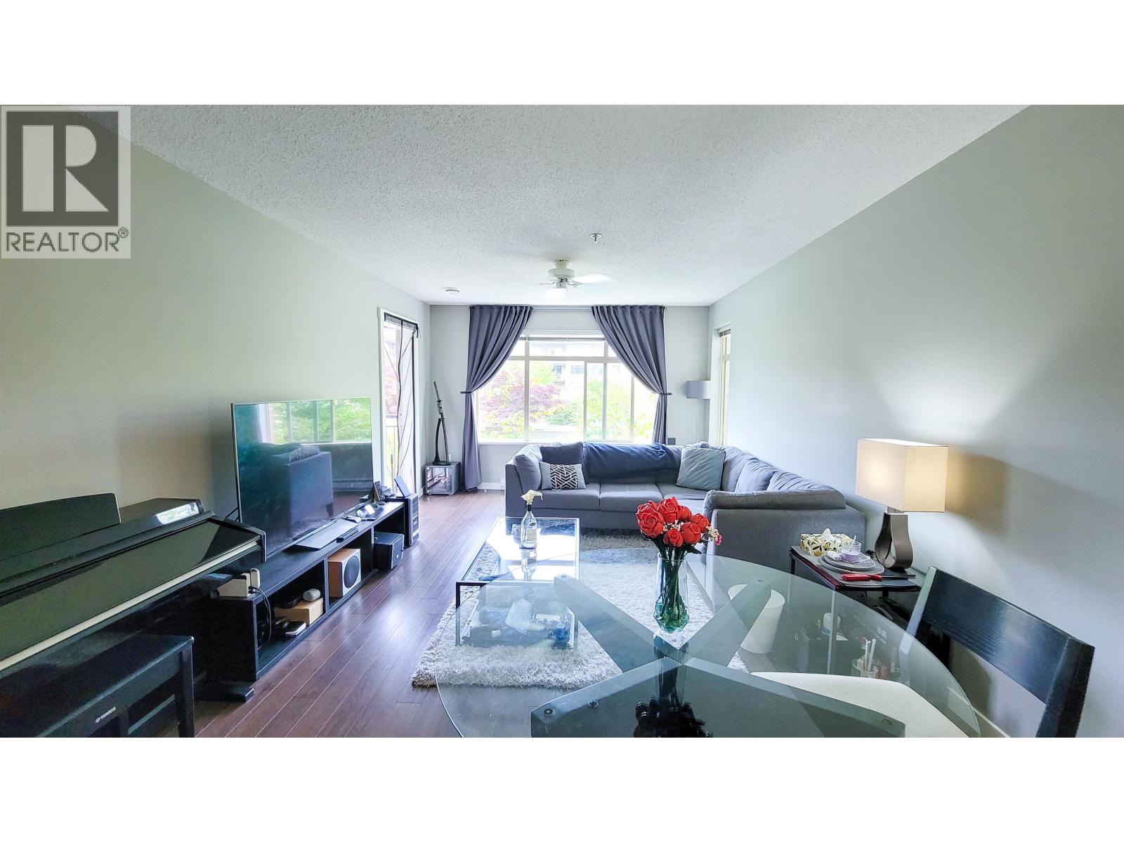 217 9299 TOMICKI AVENUE Property Photo 1