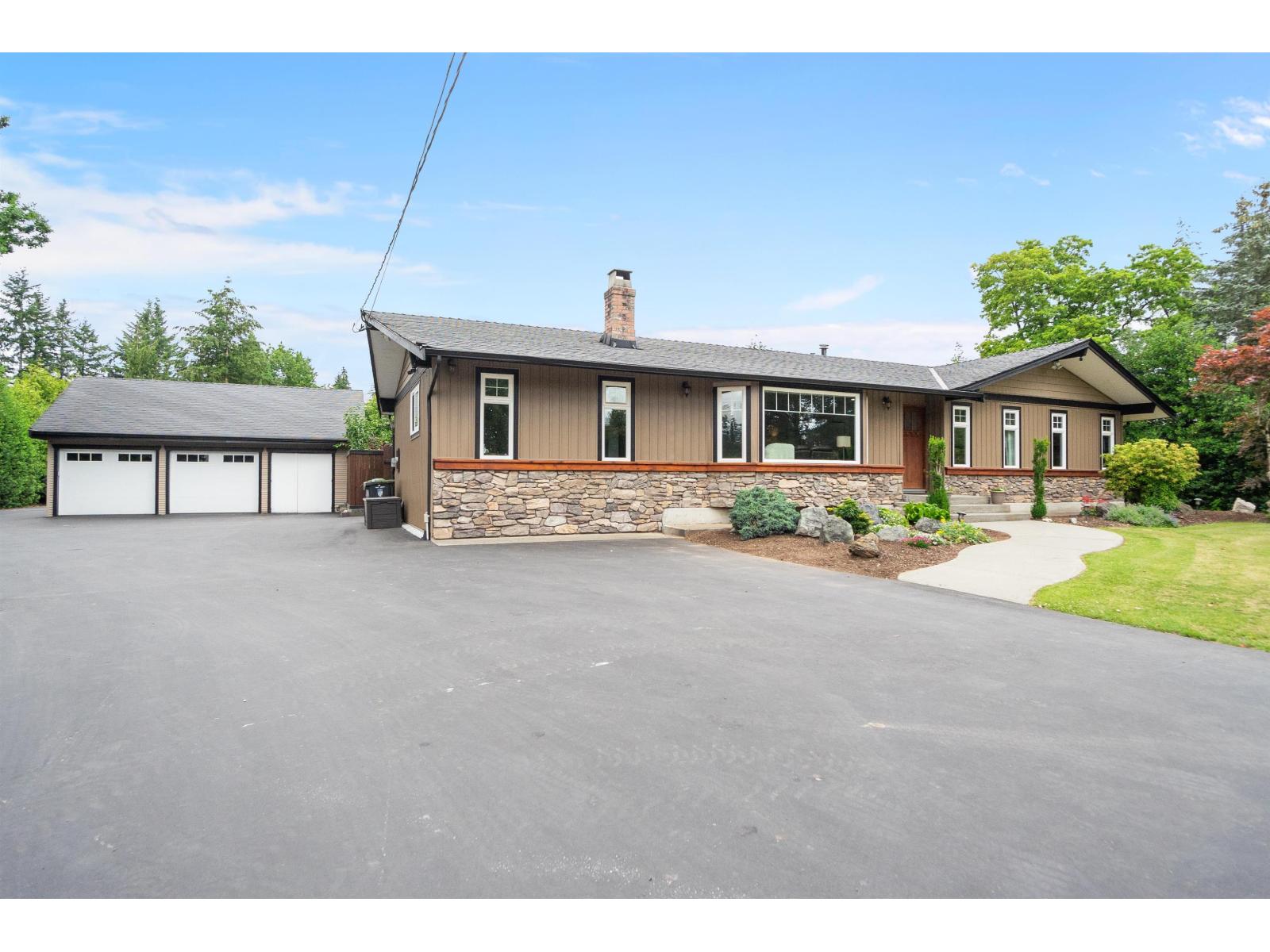 24645 50 Avenue Property Photo 4