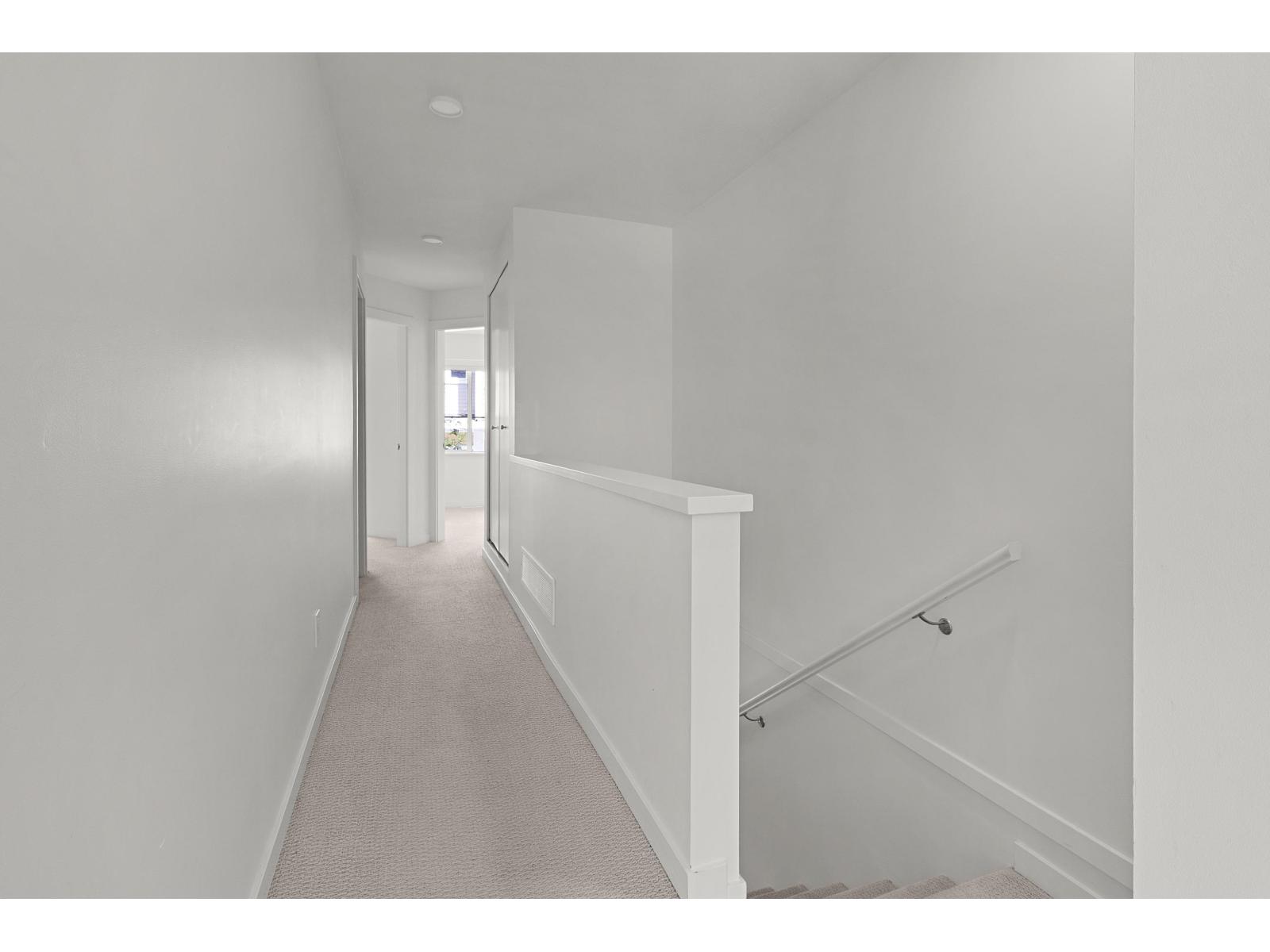 45 16561 17a Avenue Property Photo 25