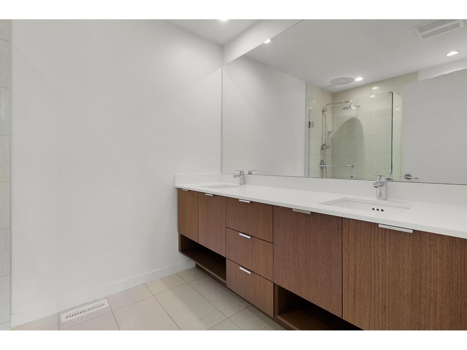 45 16561 17a Avenue Property Photo 26