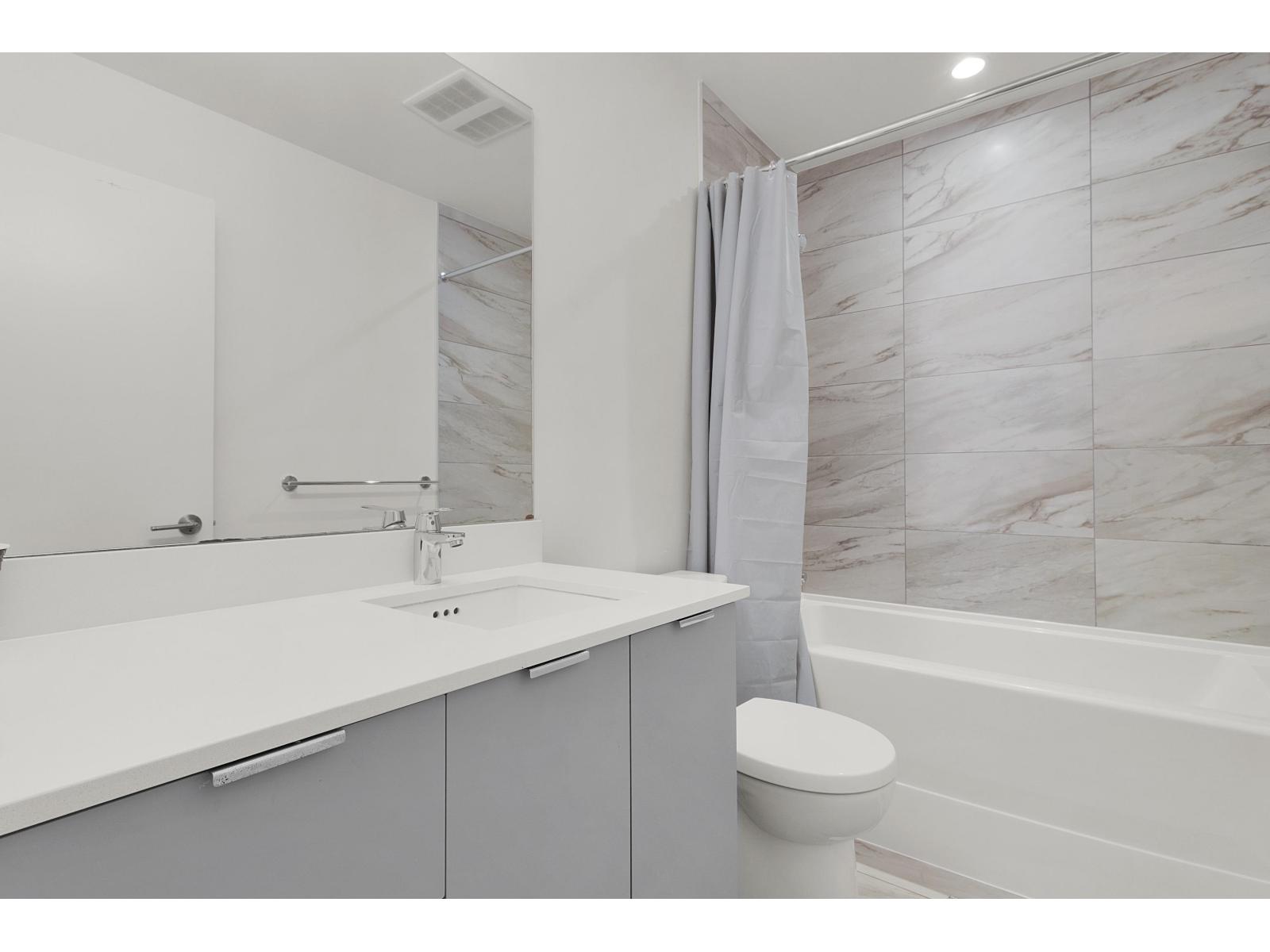 45 16561 17a Avenue Property Photo 28