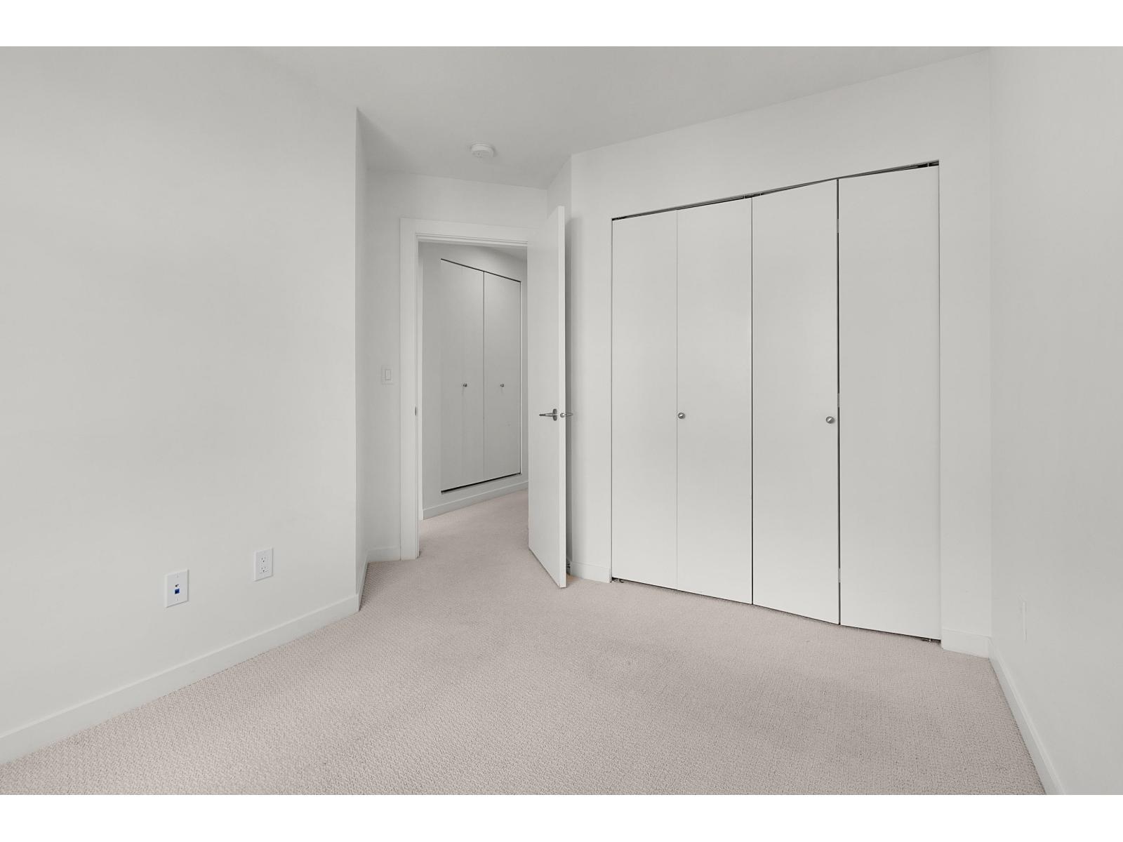45 16561 17a Avenue Property Photo 32