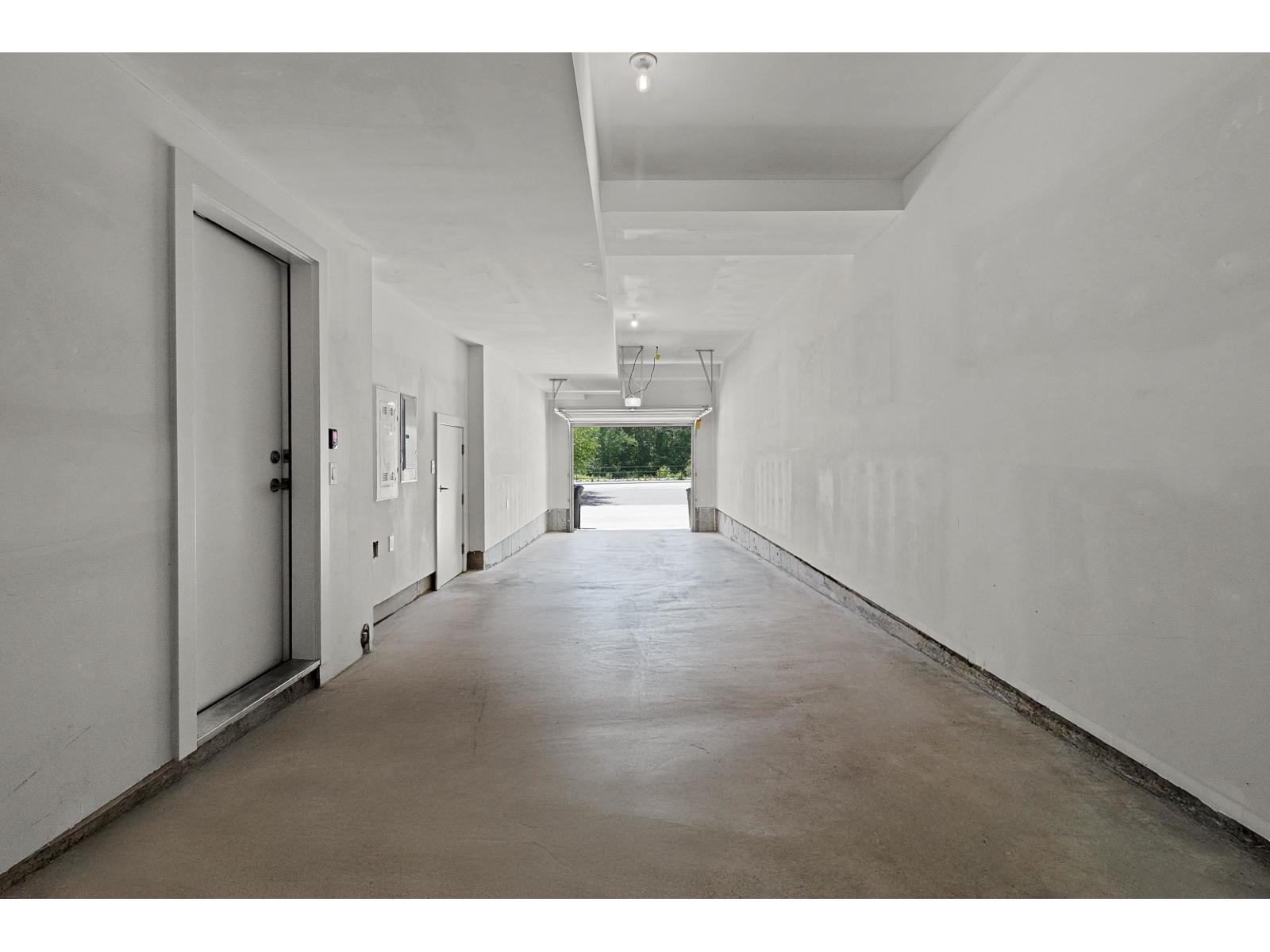 45 16561 17a Avenue Property Photo 35