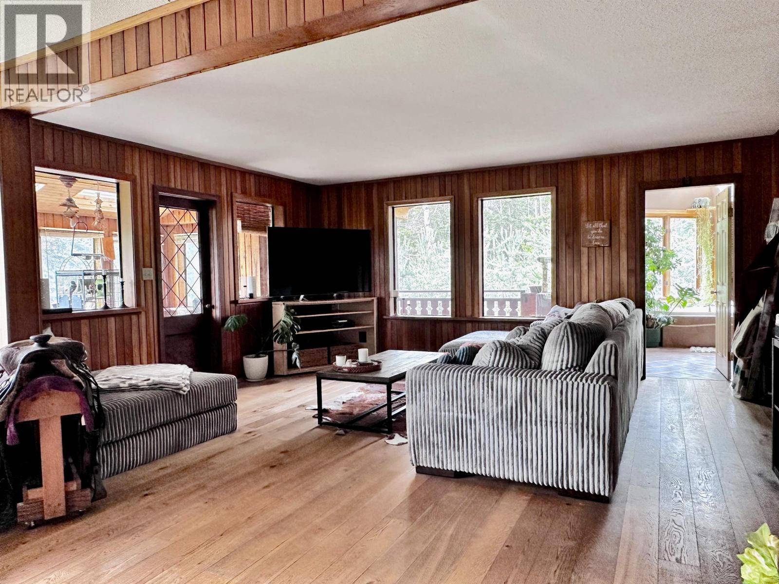 6300-6310 N Horse Lake Road Property Photo 8