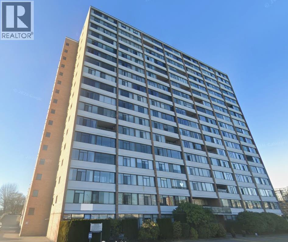 1306 6651 Minoru Boulevard Photo de la propriété 1