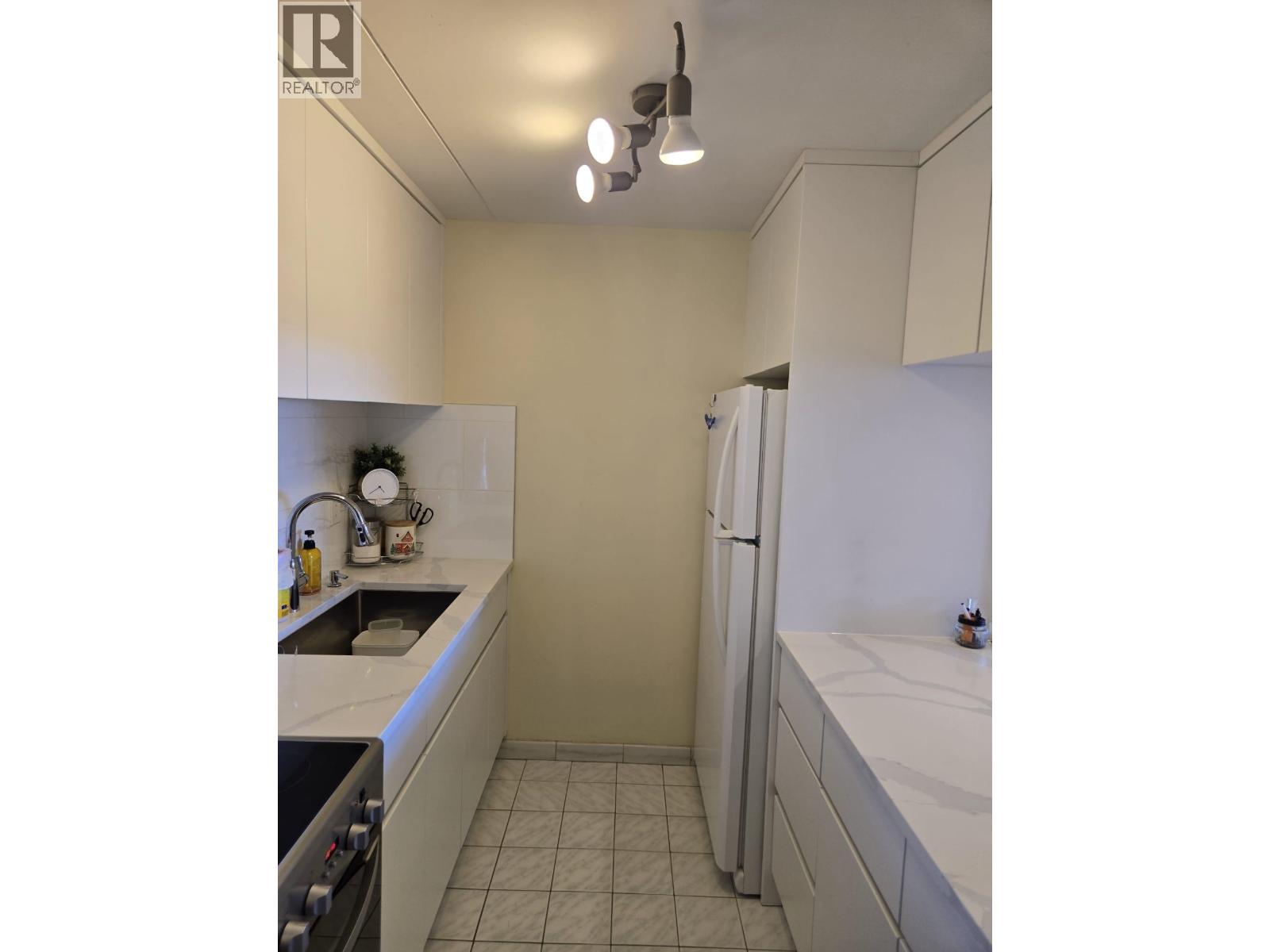 1306 6651 Minoru Boulevard Property Photo 4