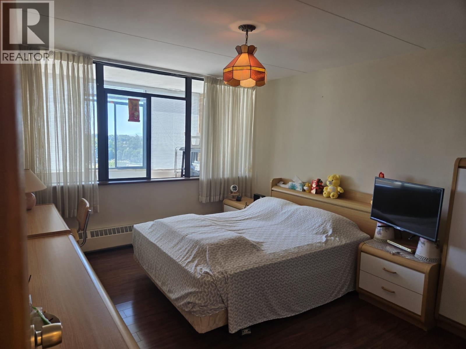 1306 6651 Minoru Boulevard Property Photo 7