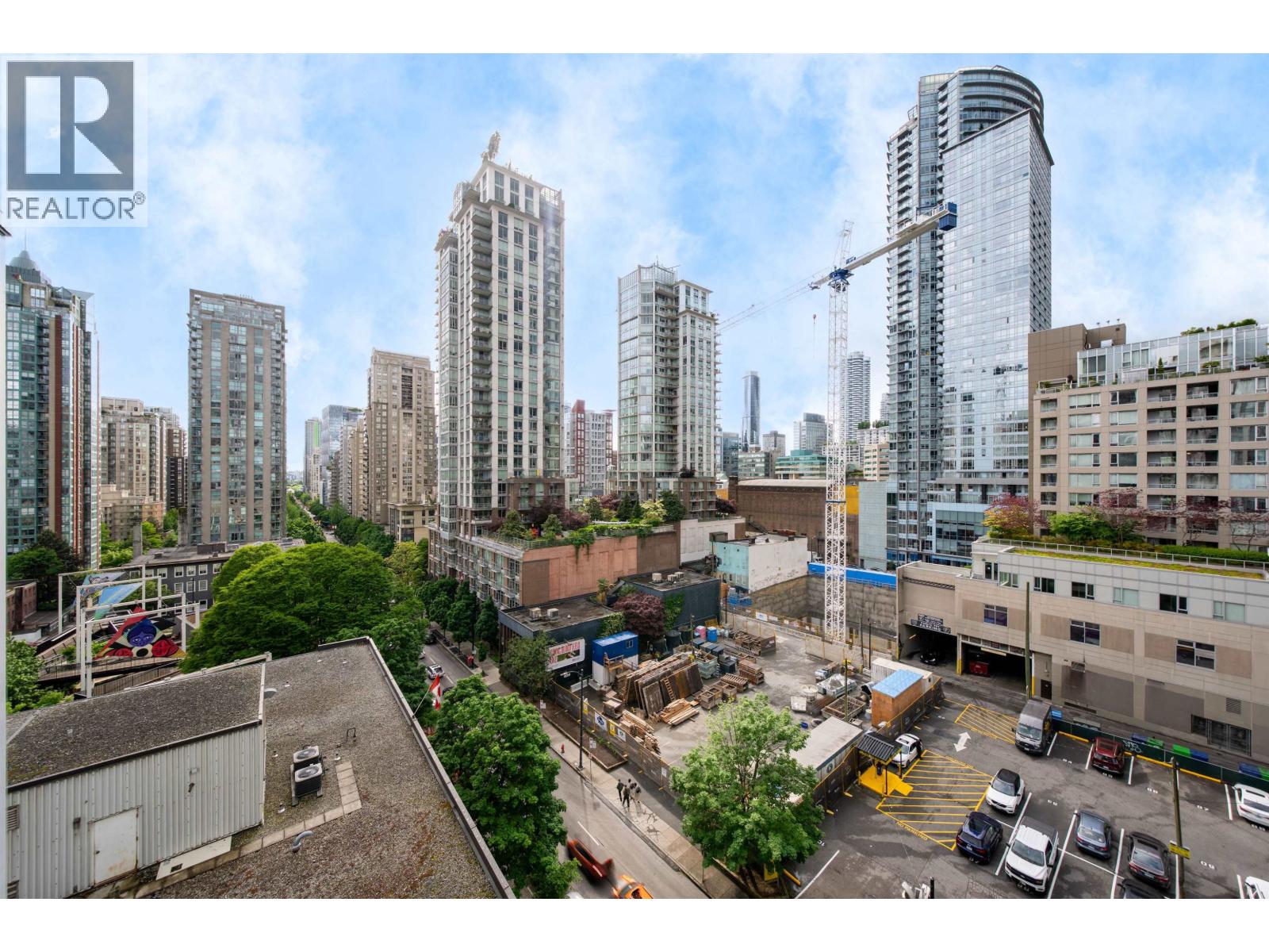 801 480 Robson Street Property Photo 14