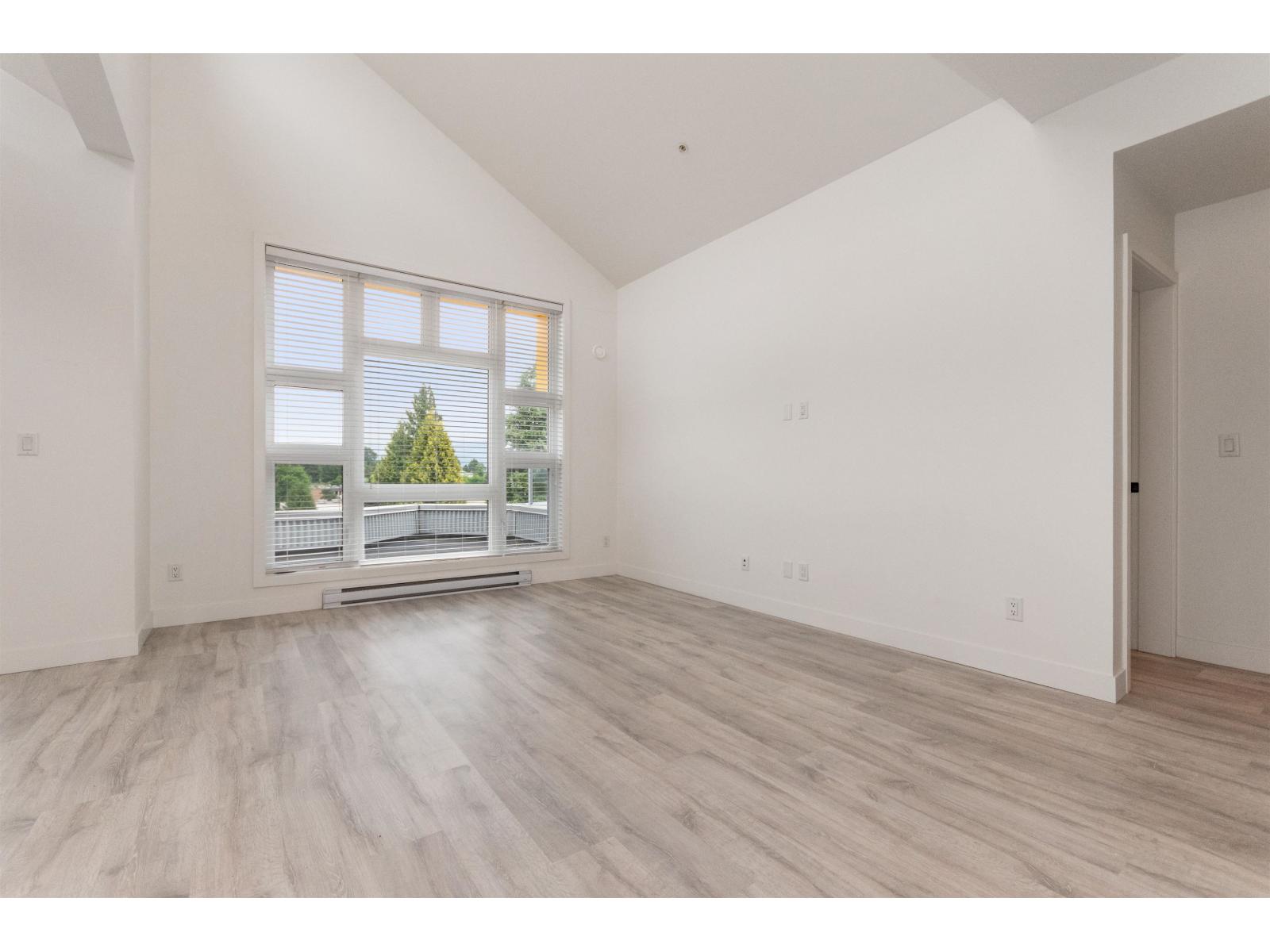 604 32838 Landeau Place Property Photo 16