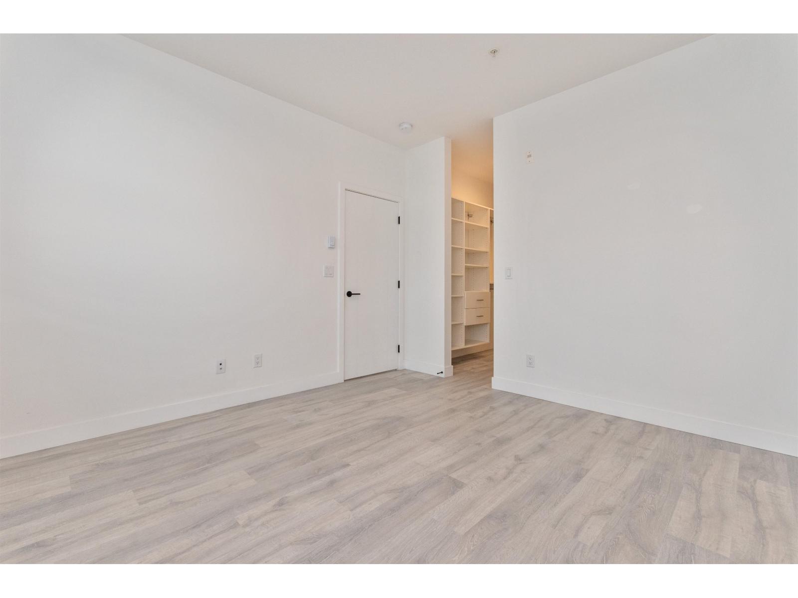 604 32838 Landeau Place Property Photo 23