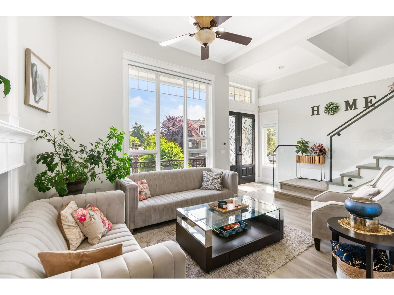 6287 148a Street Property Photo 3