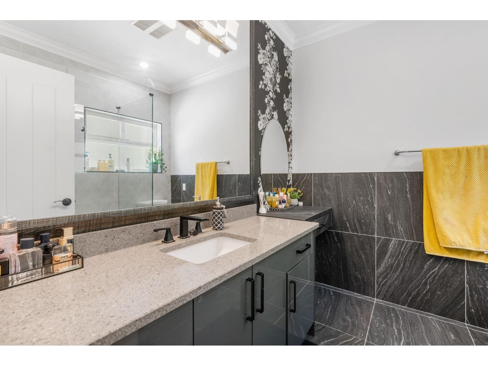 6287 148a Street Property Photo 17