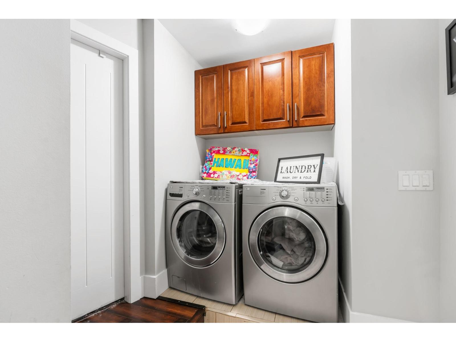 6287 148a Street Property Photo 24