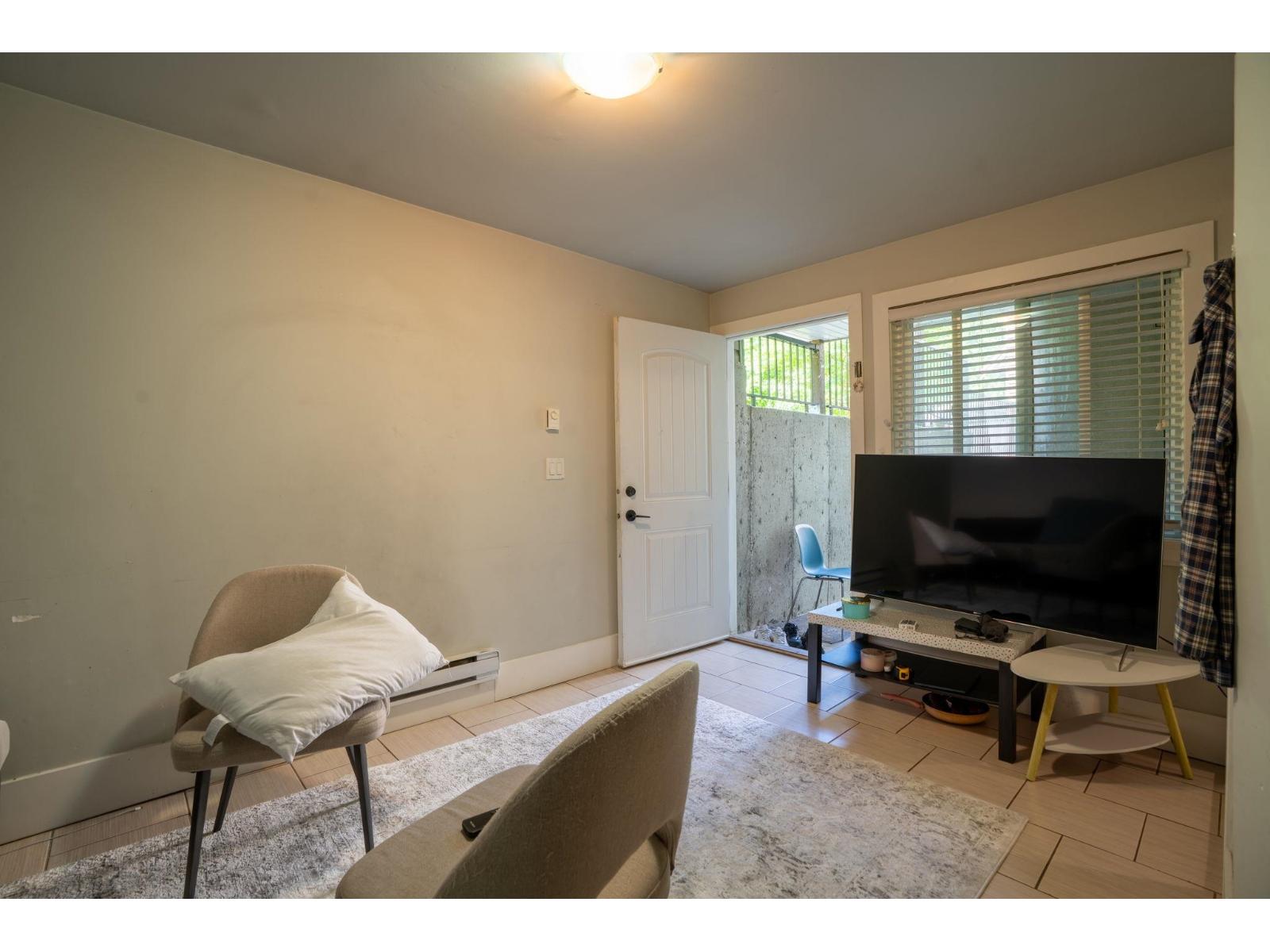6287 148a Street Property Photo 26