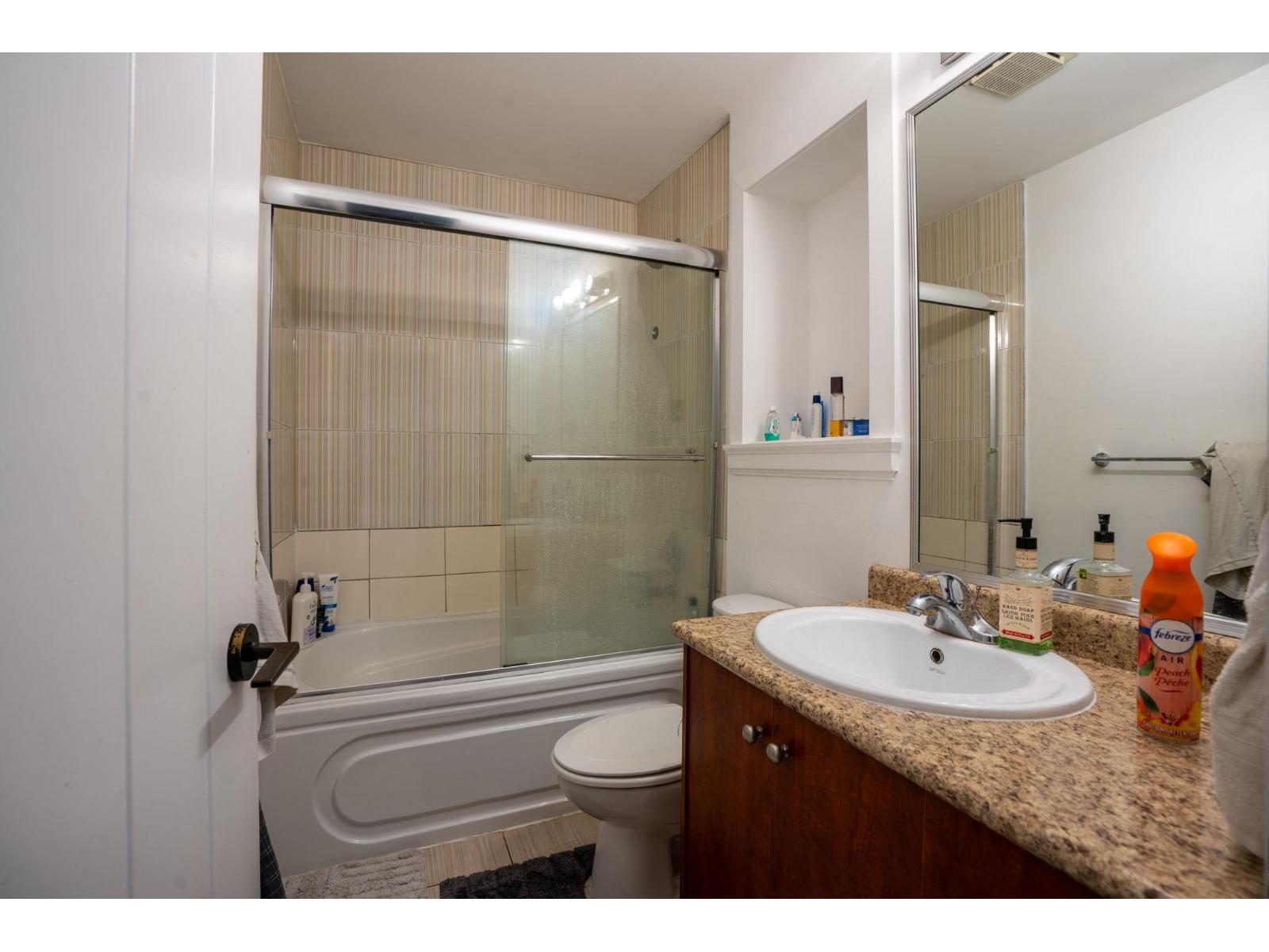 6287 148a Street Property Photo 29