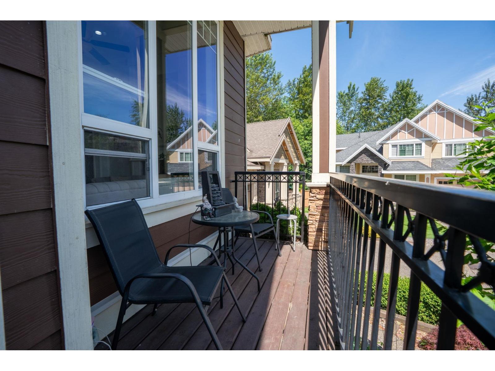 6287 148a Street Property Photo 35