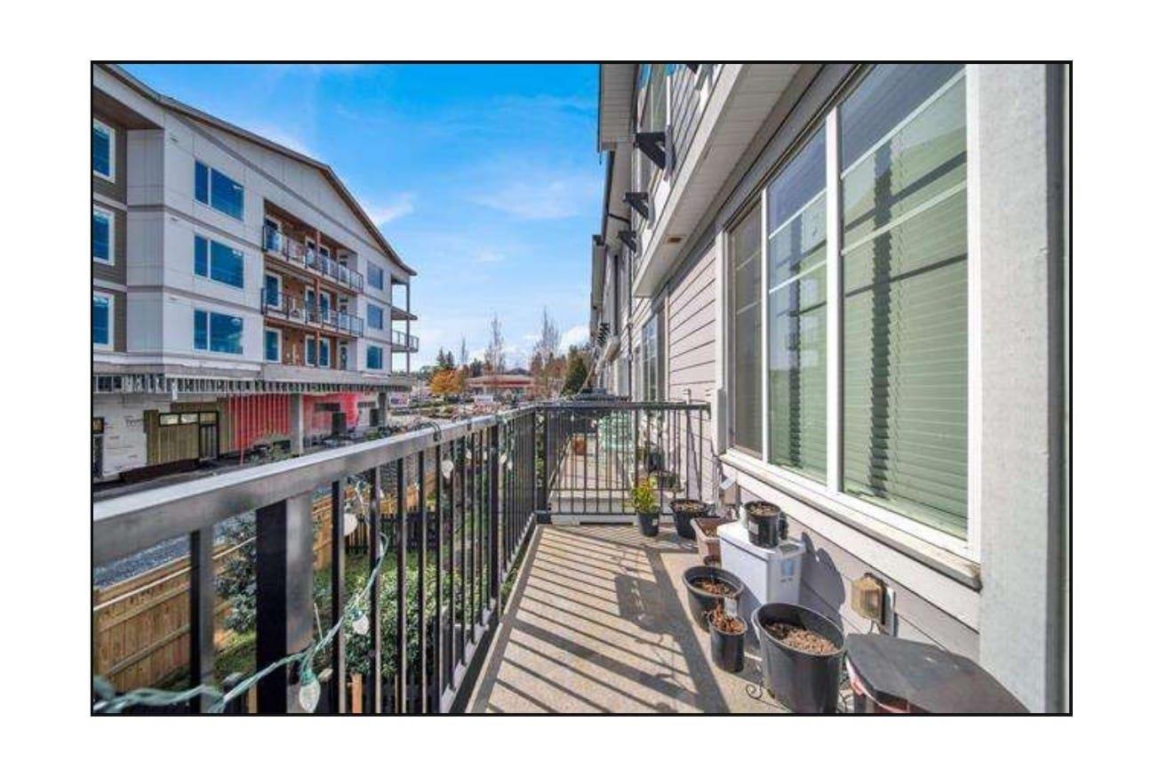 30 14499 64 AVENUE Property Photo 1