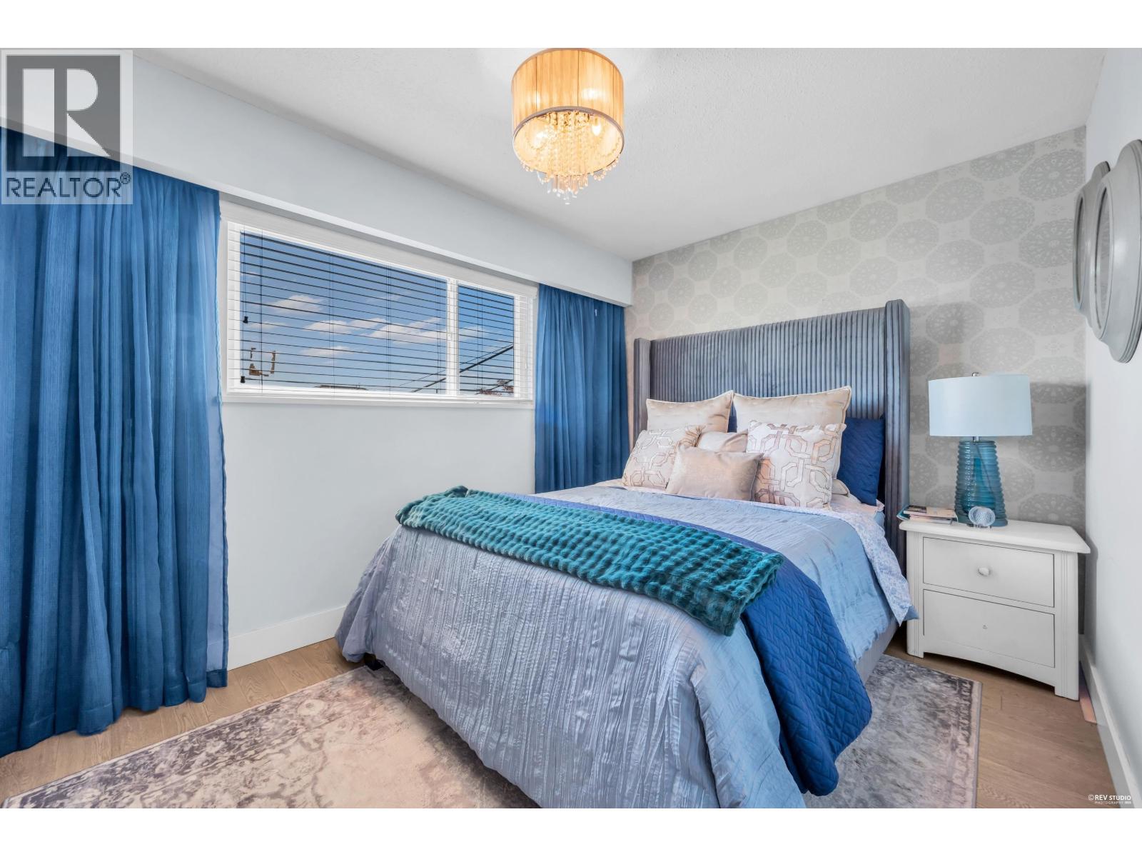 6655 - 6657 Aubrey Street Property Photo 17