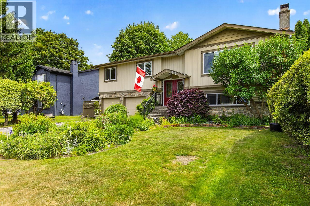 19787 116a Avenue Property Photo 3