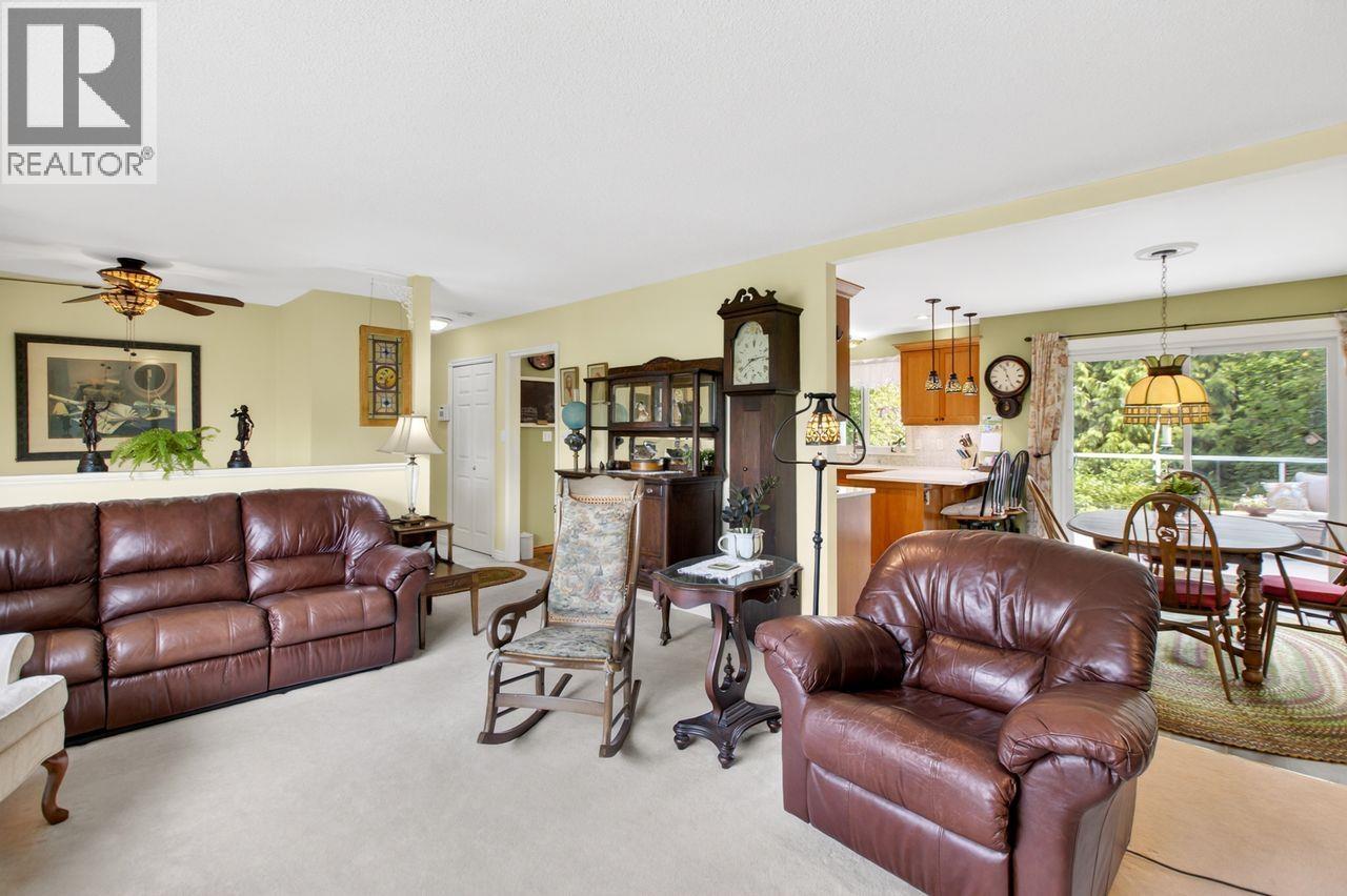 19787 116a Avenue Property Photo 6