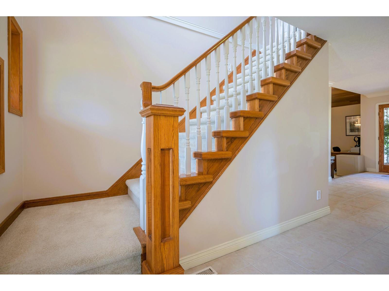9072 Gay Street Property Photo 16