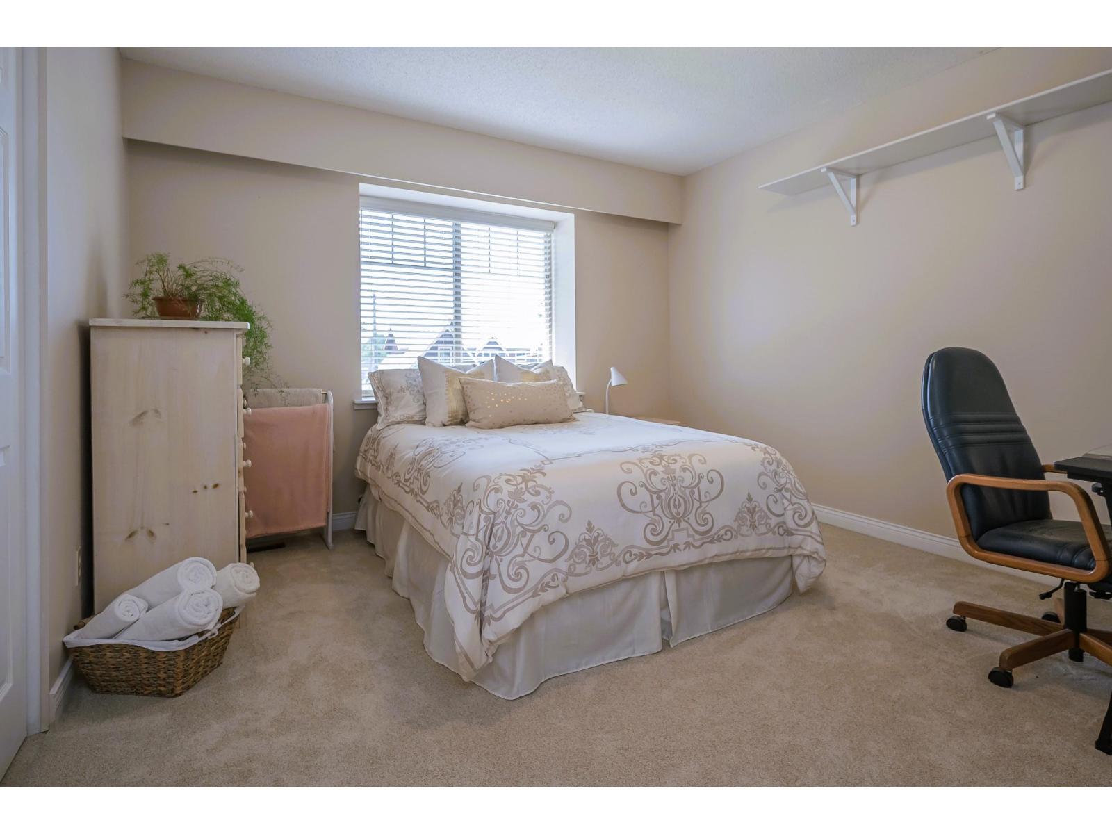 9072 Gay Street Property Photo 26