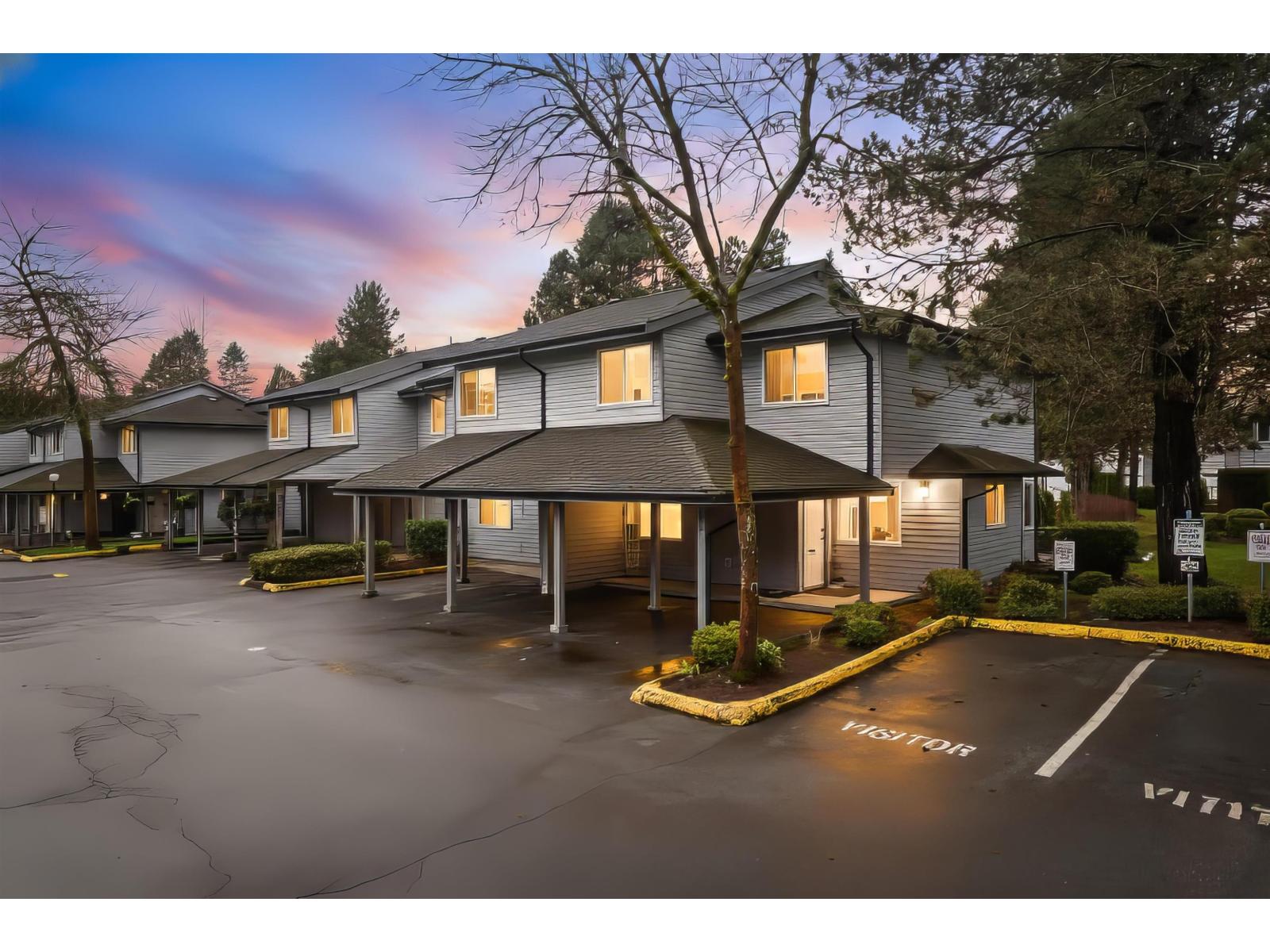 145 7287 140 STREET Property Photo 1