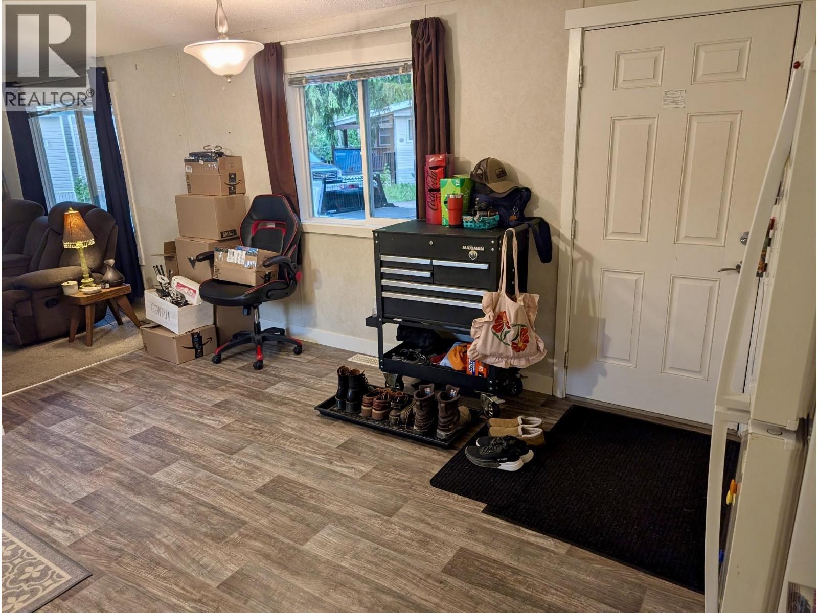 32 4619 Lowrie Avenue Property Photo 6