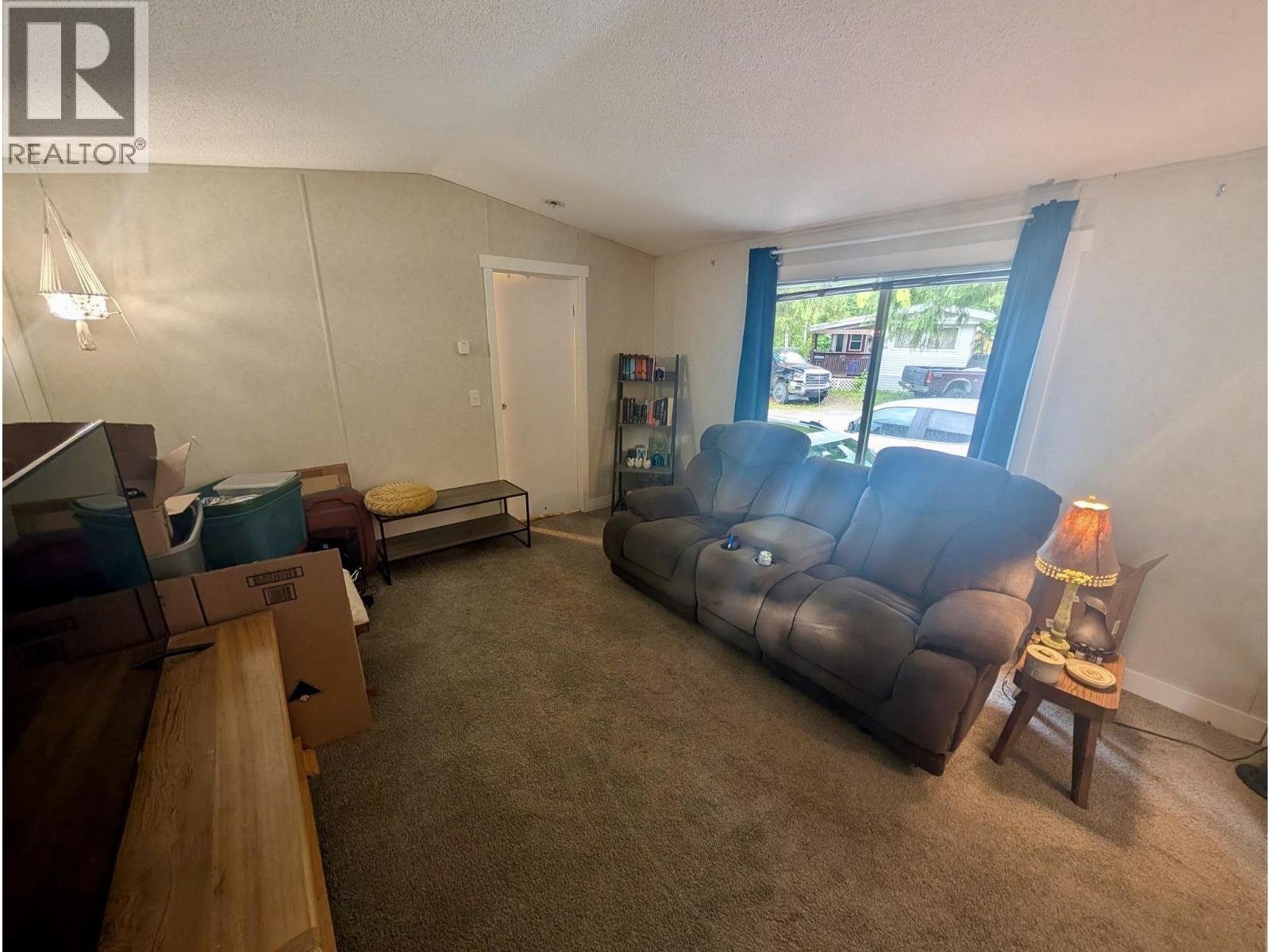 32 4619 Lowrie Avenue Property Photo 8