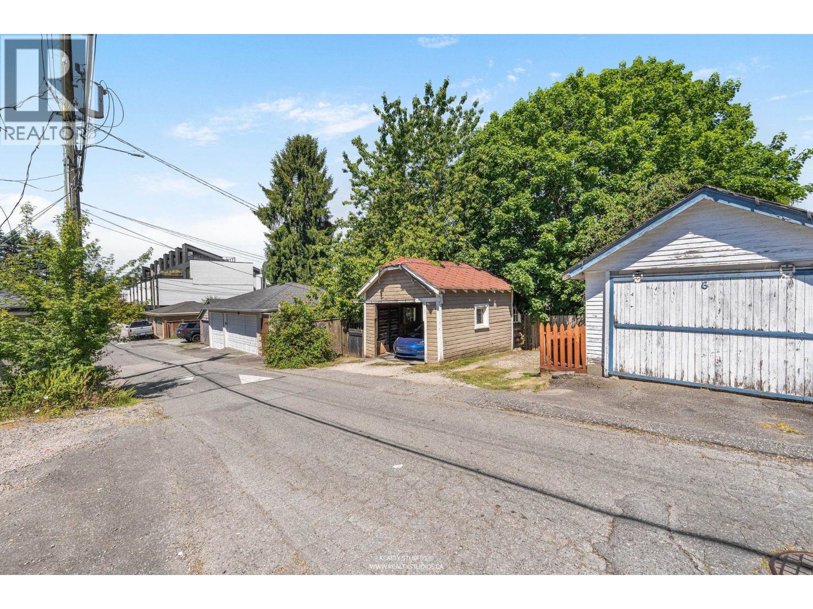 6 W King Edward Avenue Property Photo 7