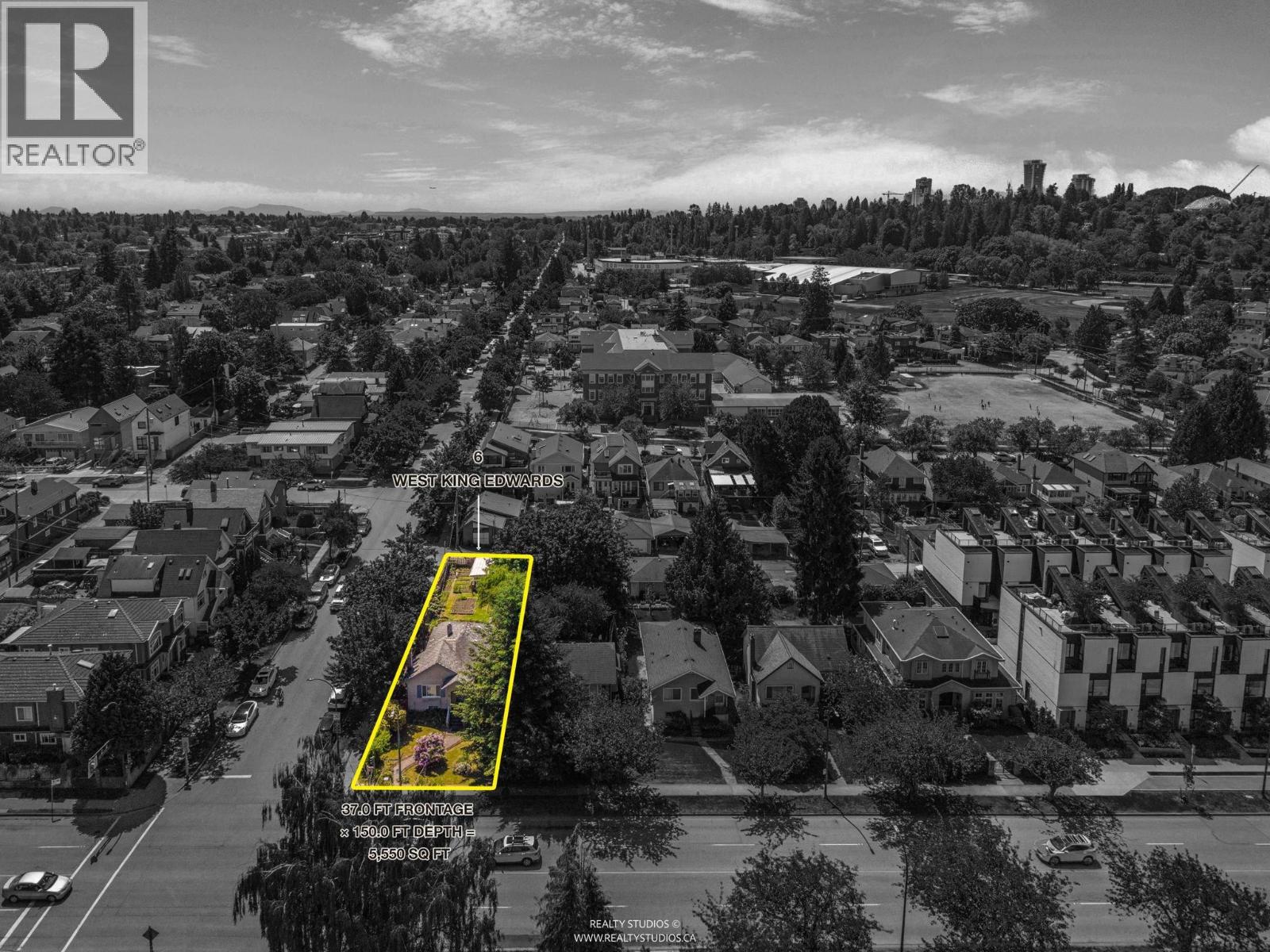 6 W King Edward Avenue Property Photo 12